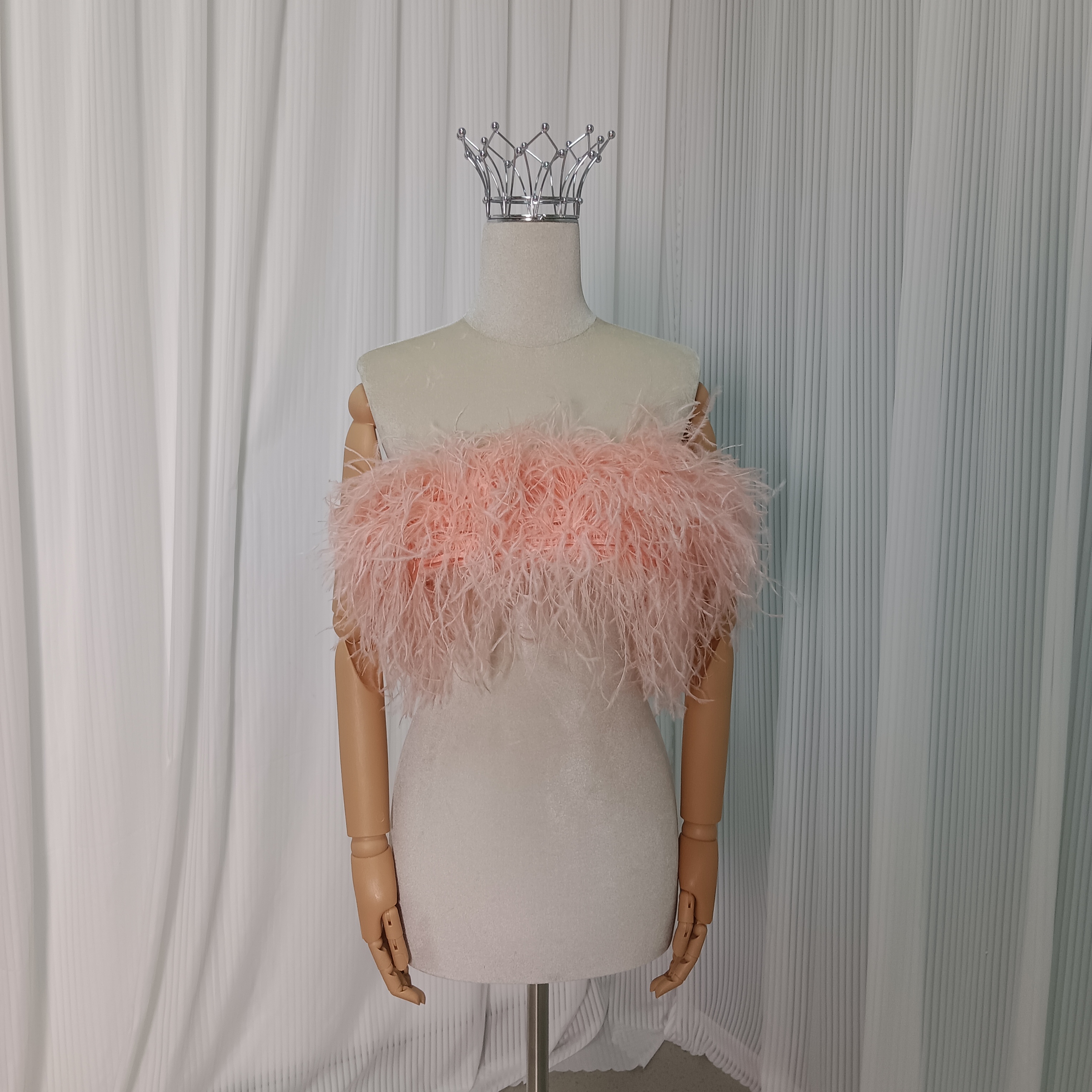 フェザー ローズピンク ベアトップ 取り外し 色直し 可愛い 前撮り 花嫁 フェザードレス