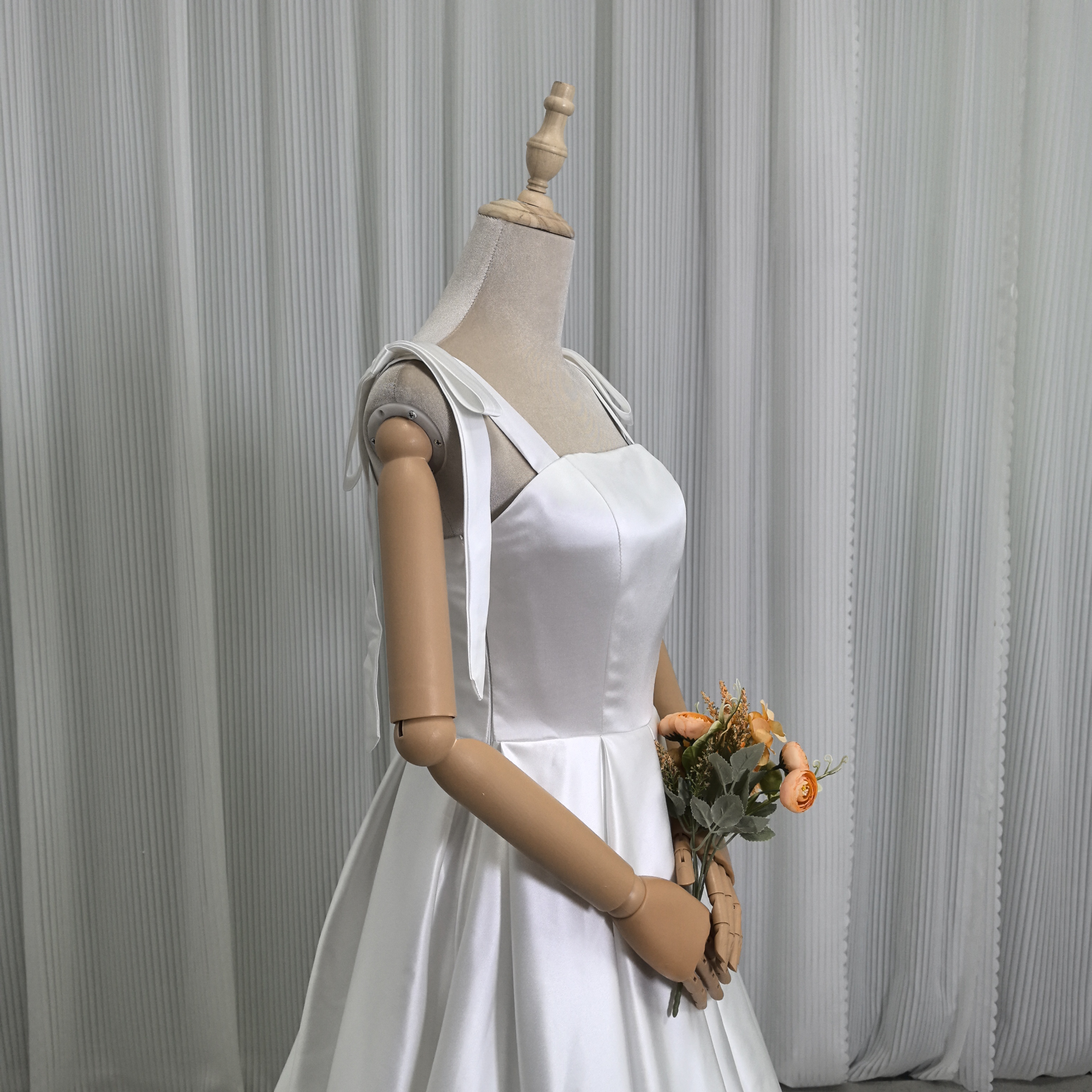 パーティードレス キャミソール ロング 光沢サテン スレンダーライン Aライン 編み上げ 前撮り 二次会