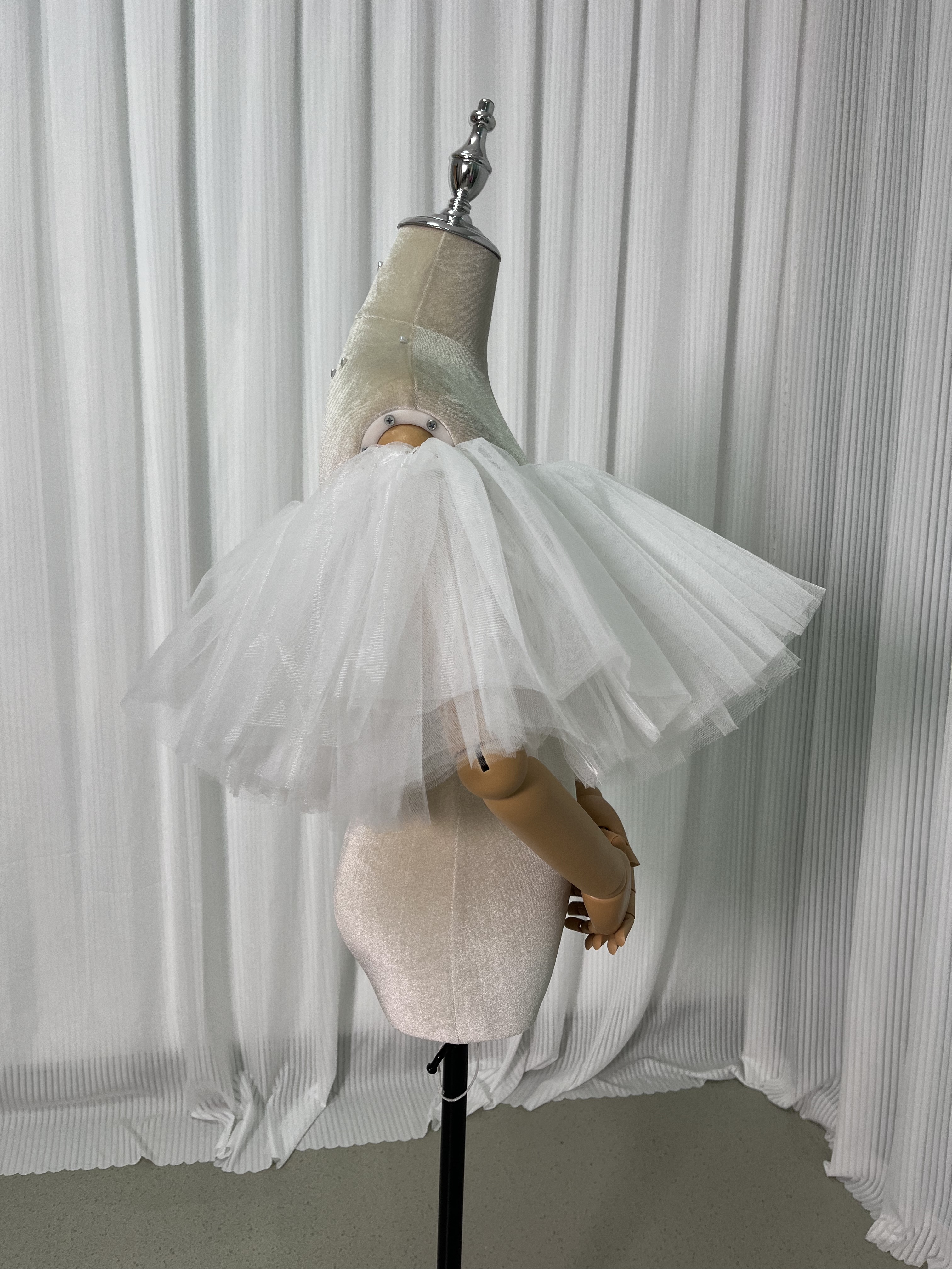 取り外しオフショルダー オフホワイト ストレッチ 花嫁/ウェディングドレス 可愛い