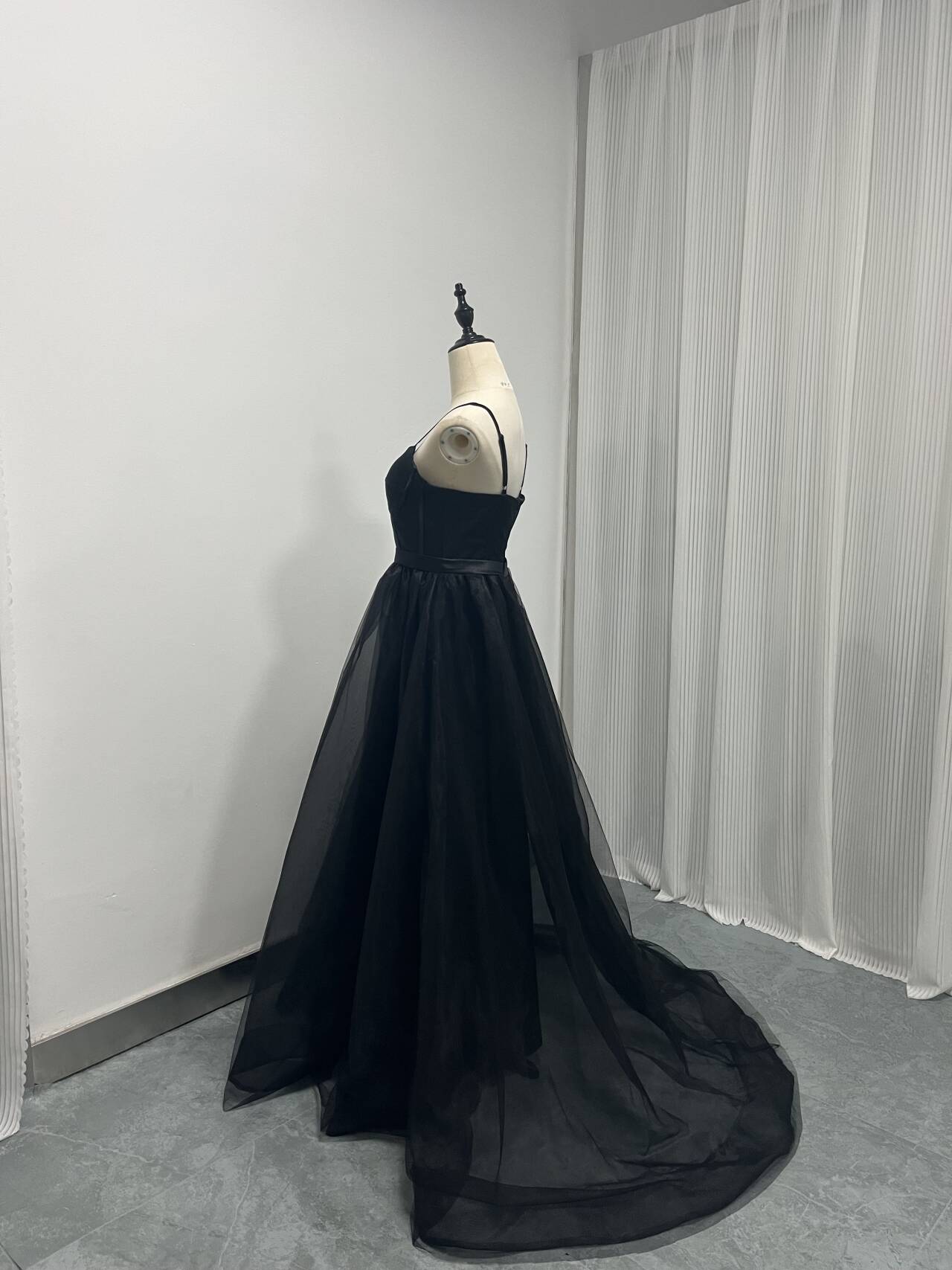 パーティードレス キャミソール ブラック チュールスカート 2次会 前撮り