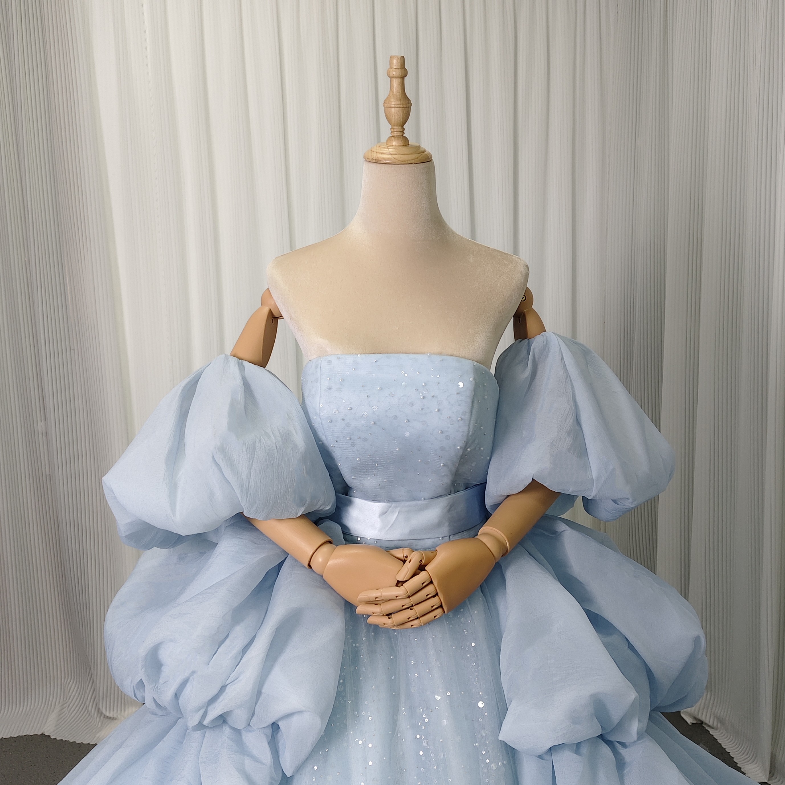 美品！カラードレス 水色 パフスリーブ ツーピース ラッフルフリル キラキラチュール リボントレーン 花嫁