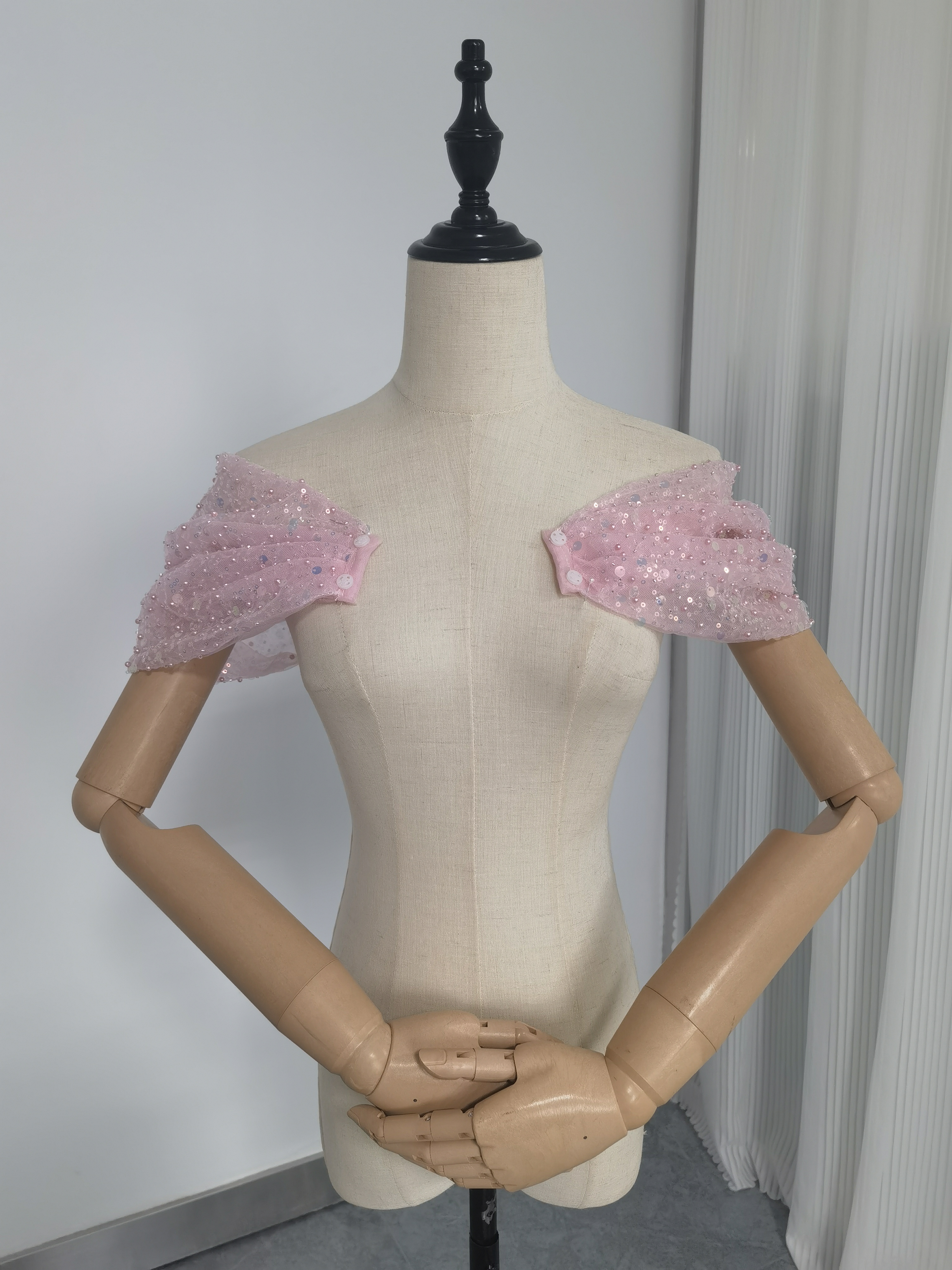 取り外しオフショルダー ピンク キラキラスパンコール 可愛い 花嫁/ウェディングドレス