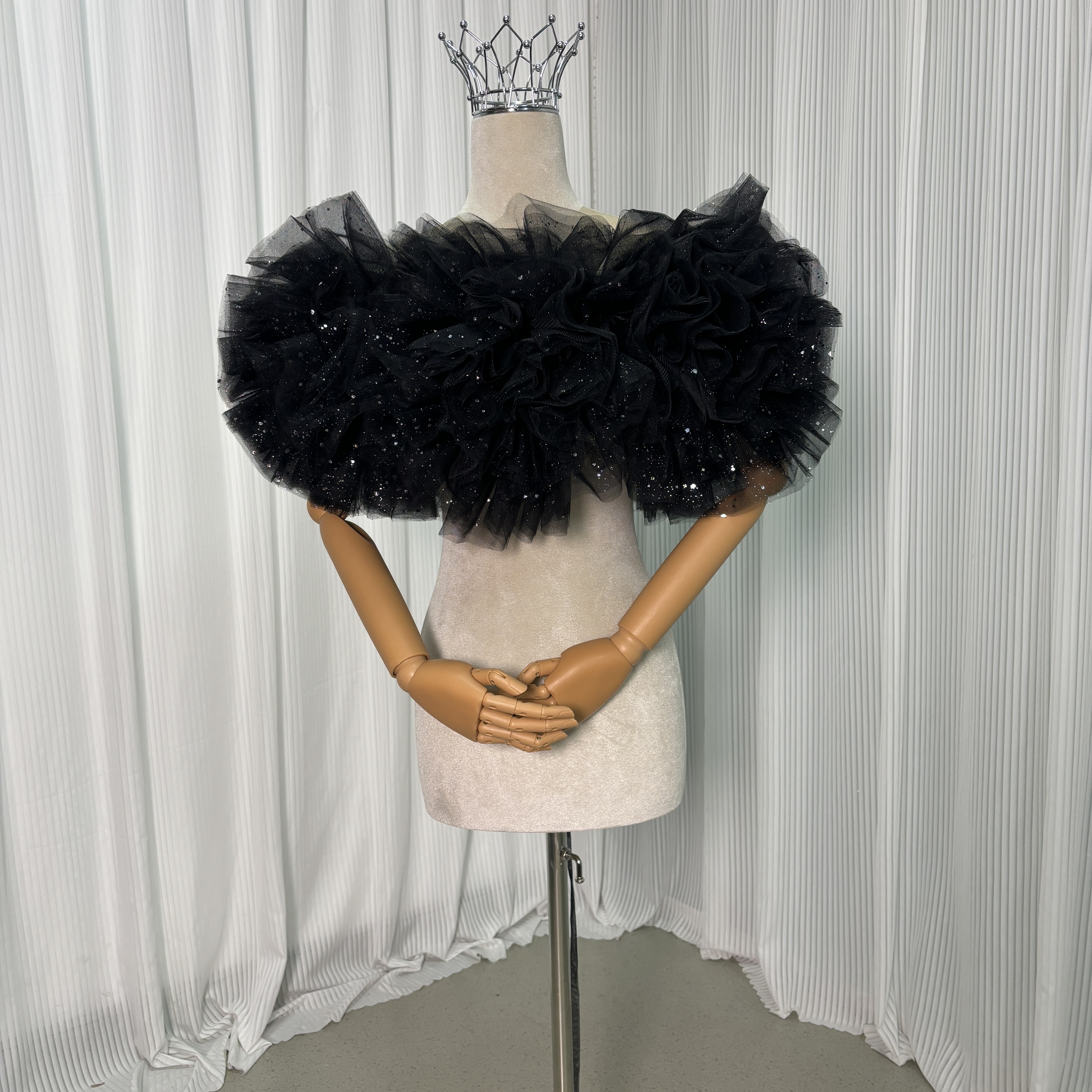 ブラック オフショルダー キラキラグリッターチュール ふっくら柔らかなバックリボン 披露宴/結婚式