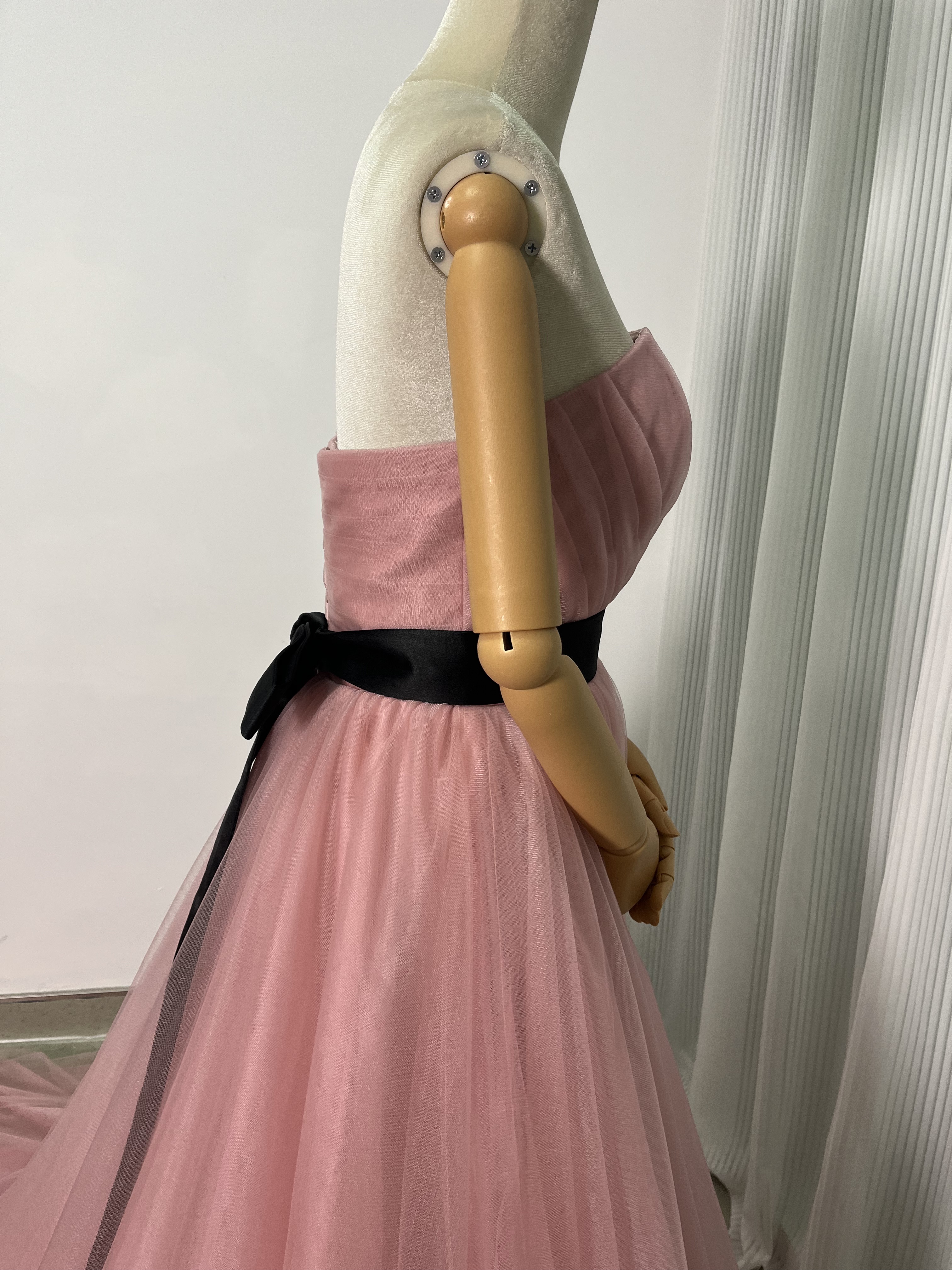 カラードレス ピンク ベアトップ サッシュベルト ソフトチュール Aライン 前撮り 花嫁