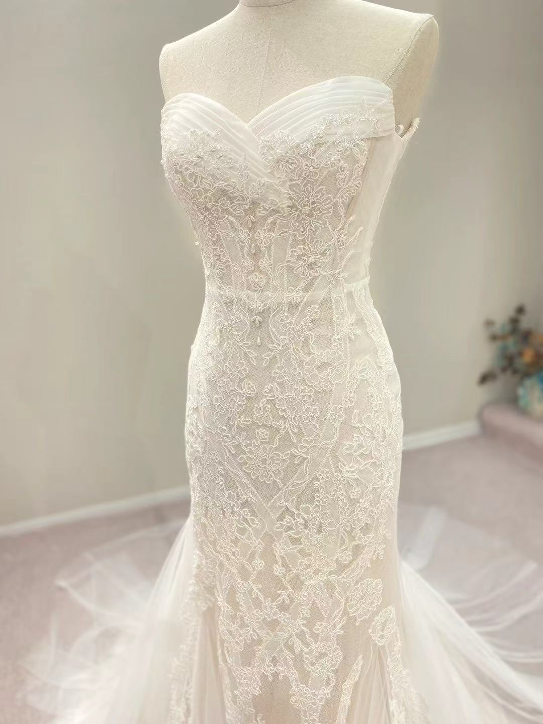 美品！ウェディングドレス 姫袖 取り外し袖 結婚式 ブライダル スレンダーライン 拳式/前撮り