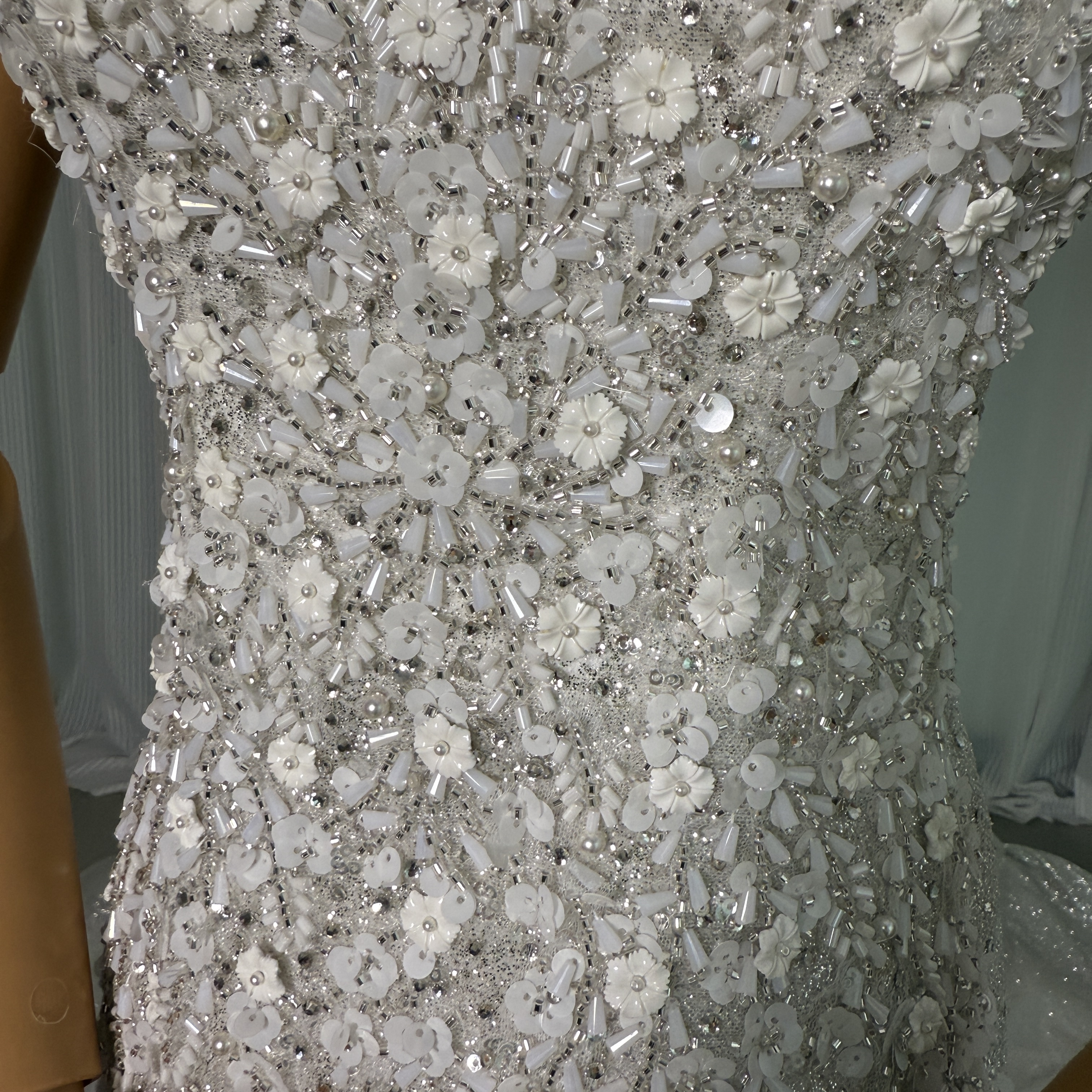 豪華！ウエディングドレス 韓国風ドレス グリッタードレス 半袖 マーメイドライン ハンドメイド 結婚式 花嫁