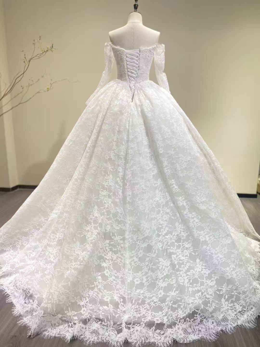 ウェディングドレス オフショルダー ロングスリーブ 贅沢な総レース プリンセスライン 編み上げ 花嫁