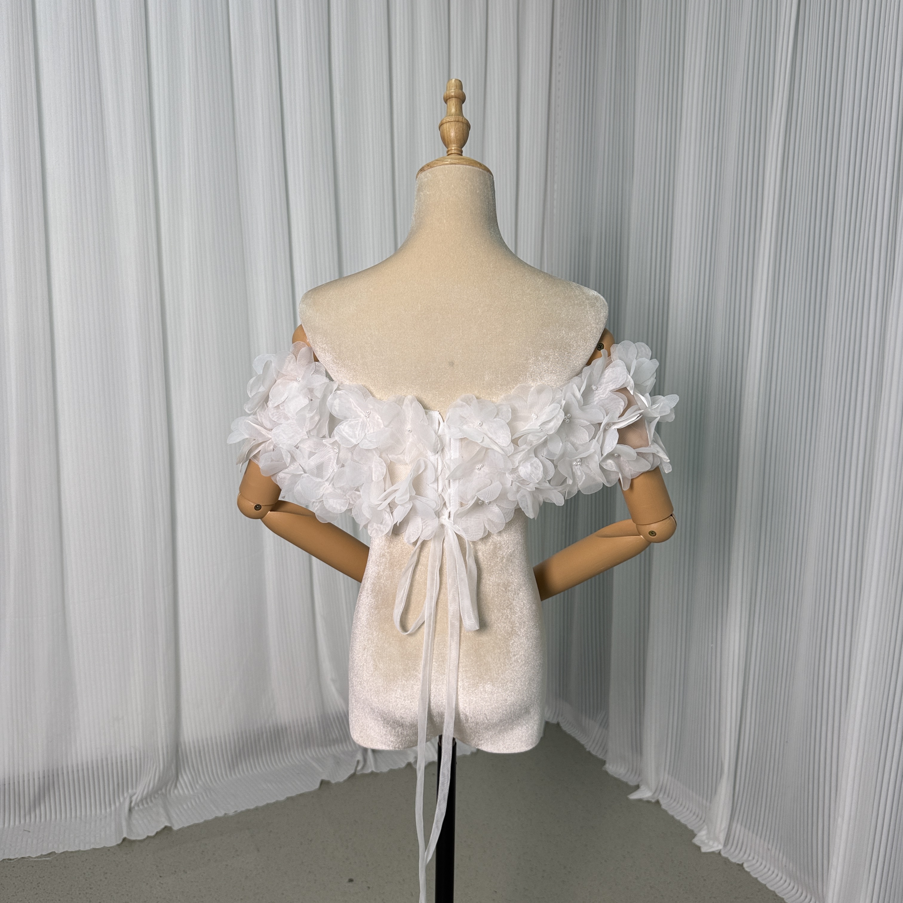 取り外しオフショルダー 花モチーフ ビーズ 編み上げ 可愛い フランス風 前撮り