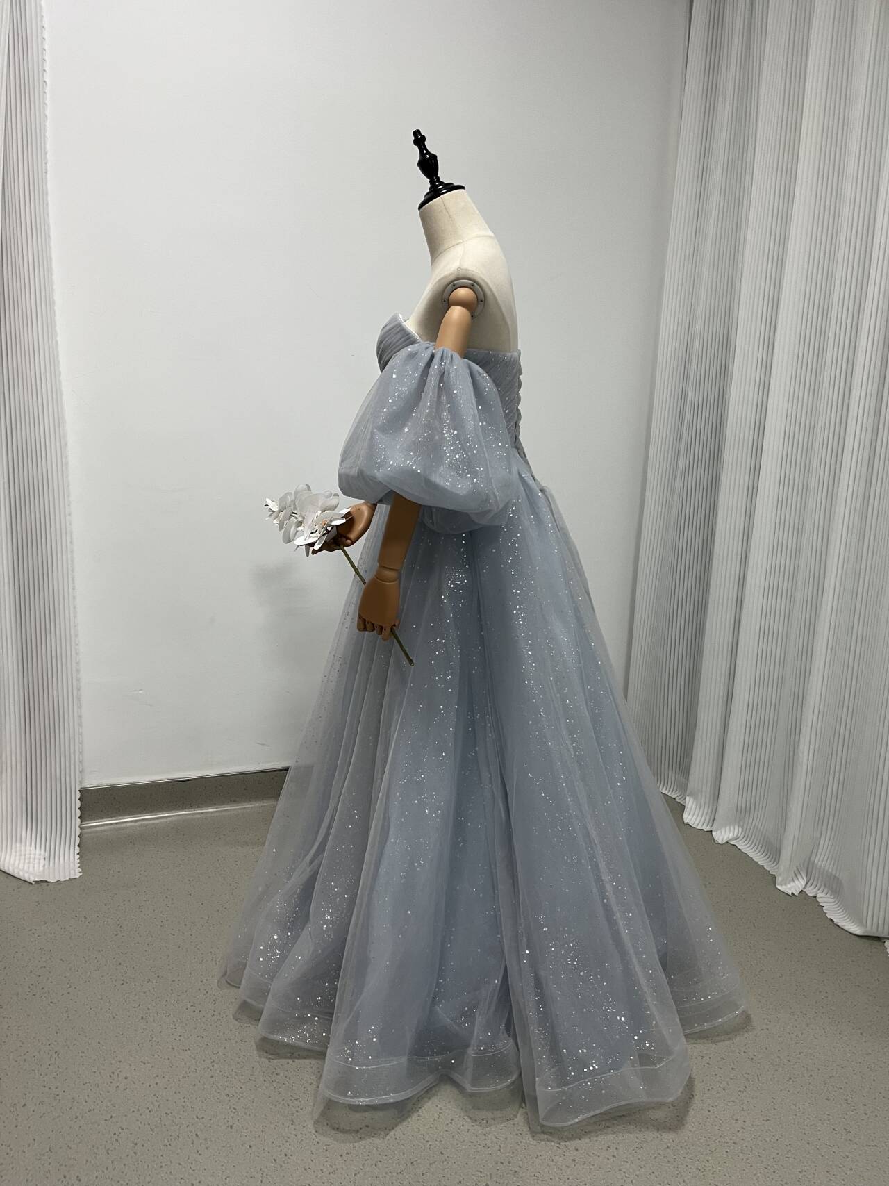 カラードレス ブルーグレー ベアトップ ソフトチュール 取り外しふわふわ袖 前撮り 結婚式