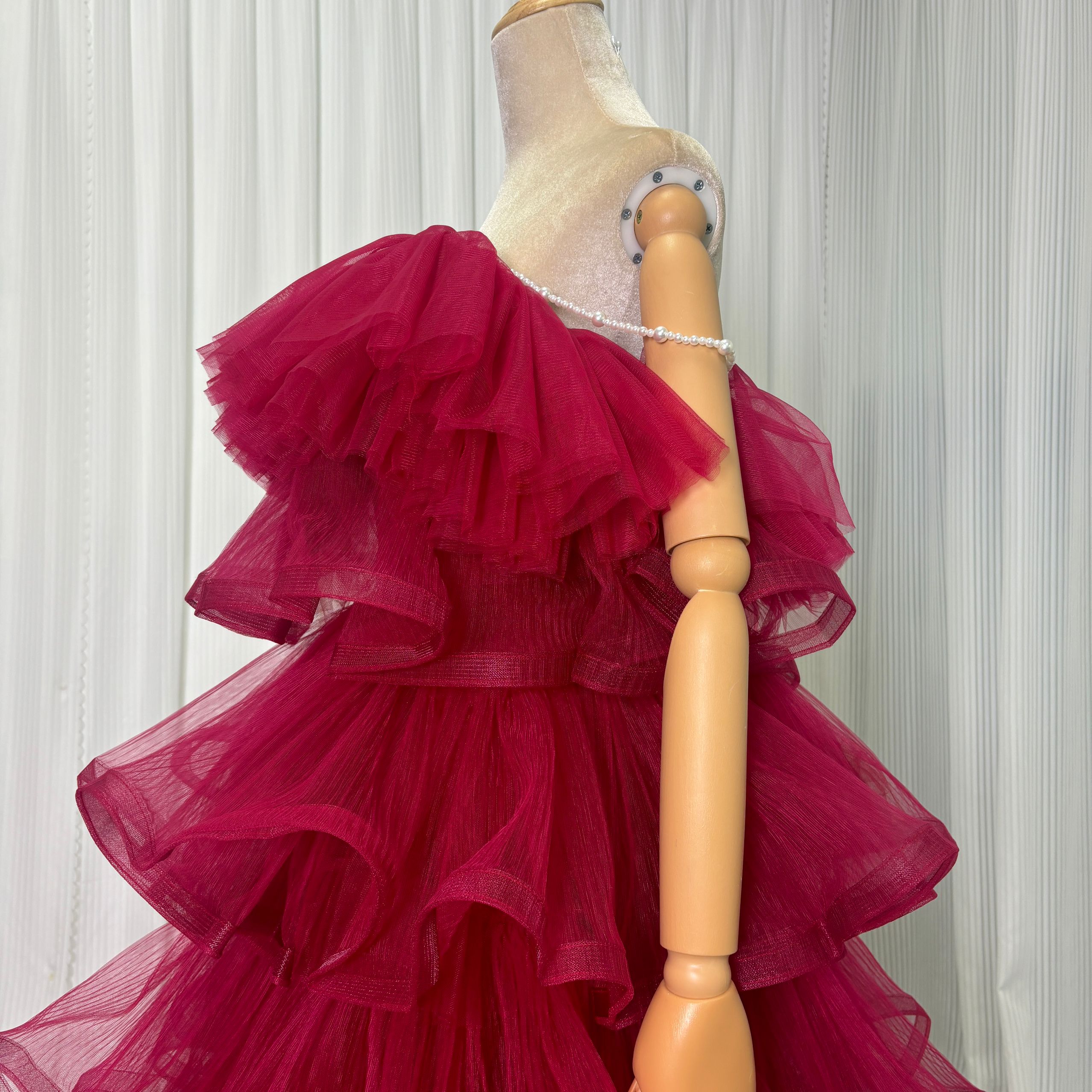 カラードレス ボルドー色 ビーズキャミソール ティアードのドレス ロング ラッフルフリル 前撮り 二次会