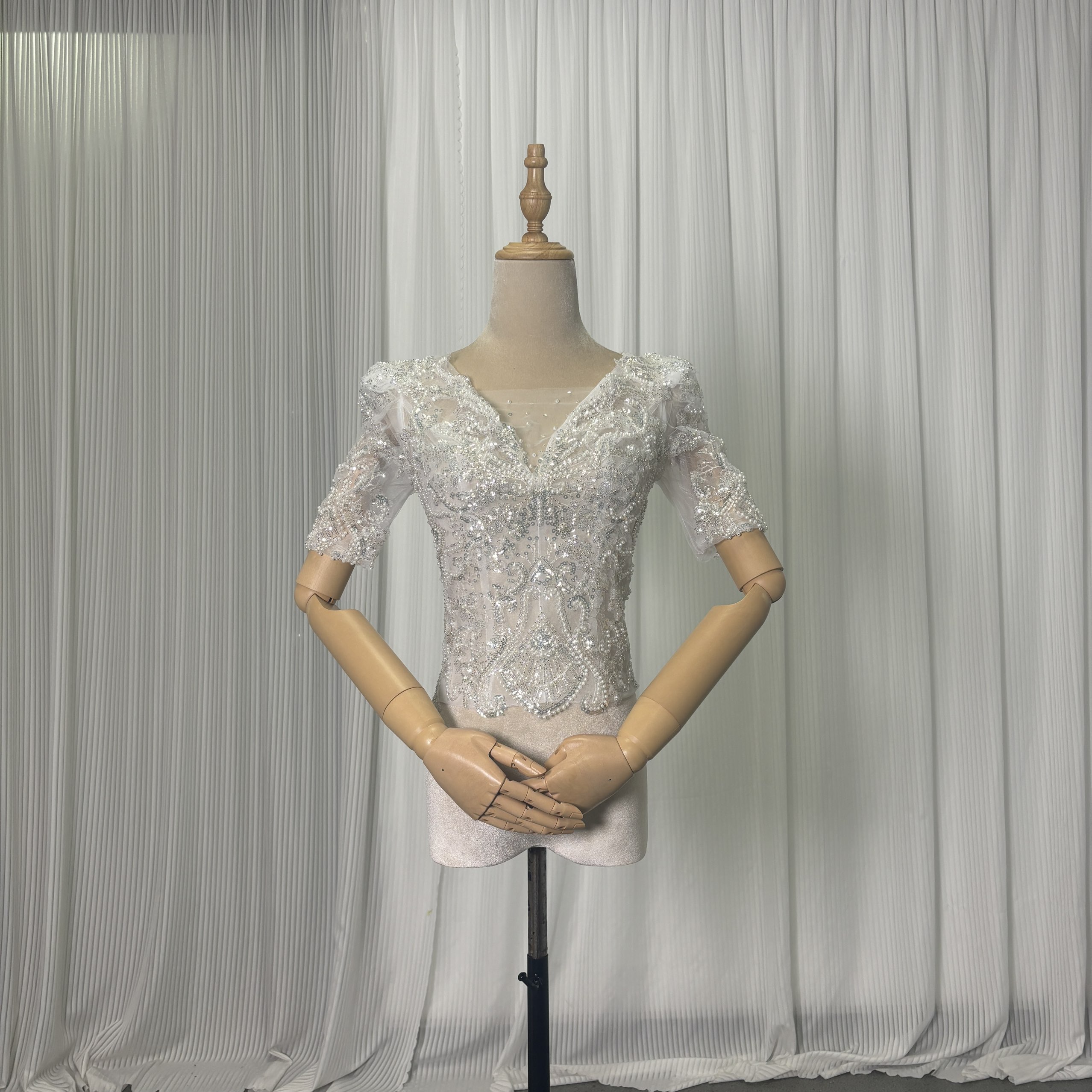ボレロ 半袖 3D立体レース刺繍 くるみボタン ビーズ キラキラスパンコール 結婚式/披露宴