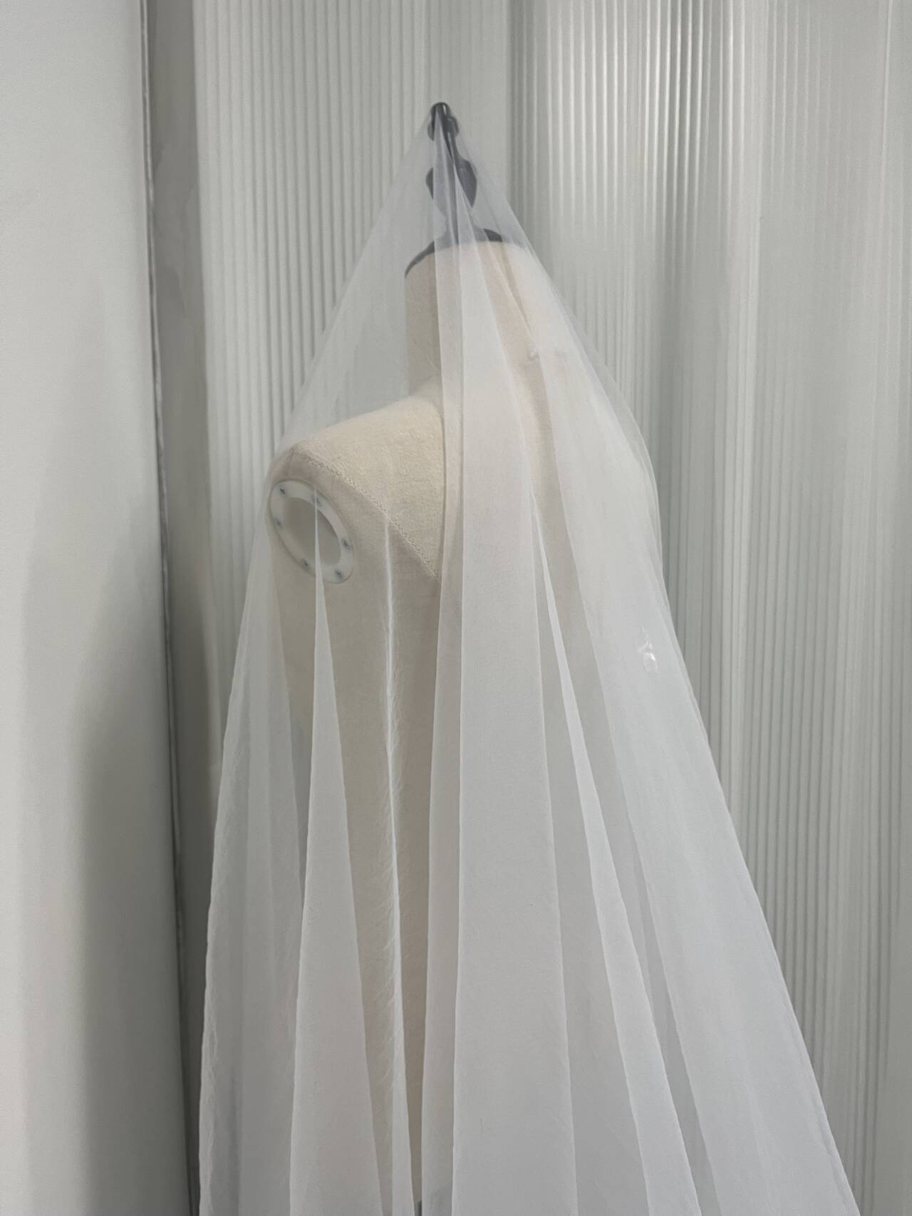 美品！ロングベール パール ベールダウン可能 繊細レース 花嫁/ウェディングドレス