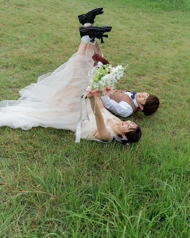 実例写真！ウエディングドレス キャミソール 編み上げ プリーツドレス 前撮り