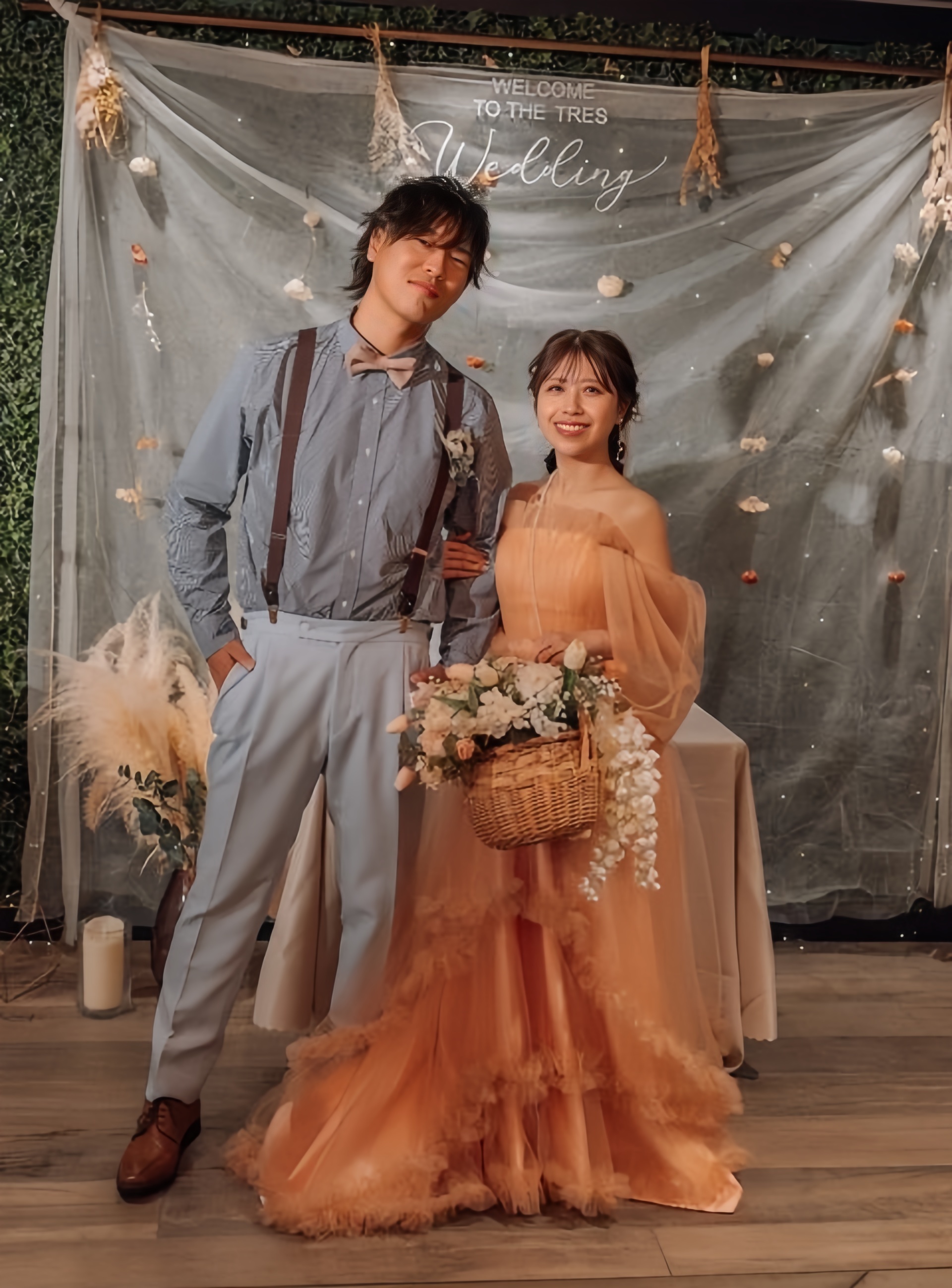 実例写真！パーティードレス 薄桃色 ベアトップ 姫袖 チュールドレス ラッフルフリル 前撮り 二次会