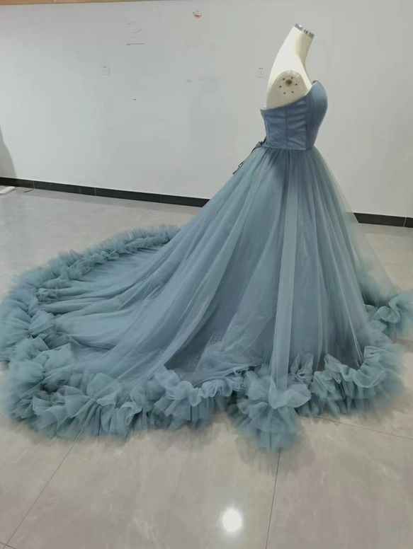 実例写真！カラードレス ブルー 取り外しオフショルダー ラッフルフリル ソフトチュール デザイン感 花嫁