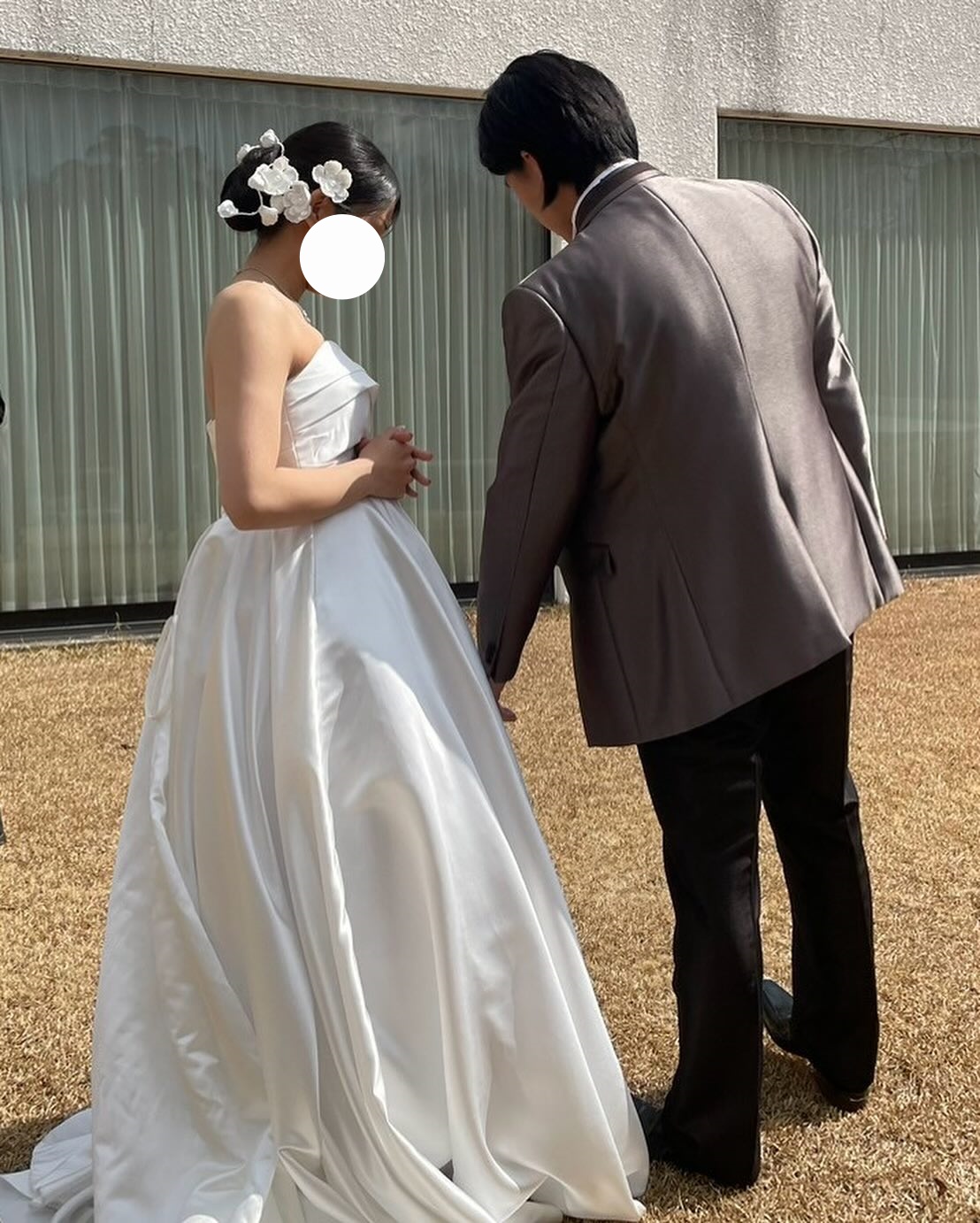 ウェディングドレス ベアトップ マタニティ 編み上げ 光沢サテン 結婚式 前撮り