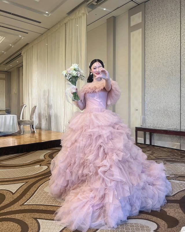 ふわふわチュールドレス