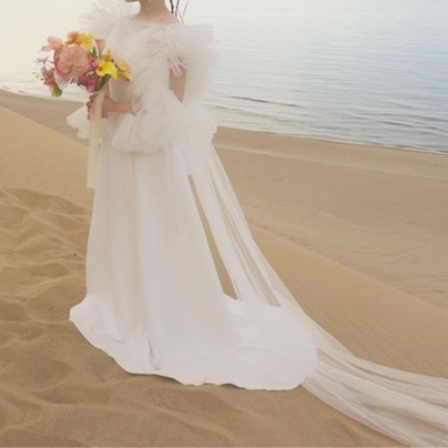 実例写真！人気上昇！2ways トップス+キャミソール Vネック スレンダーライン 結婚式 前撮り