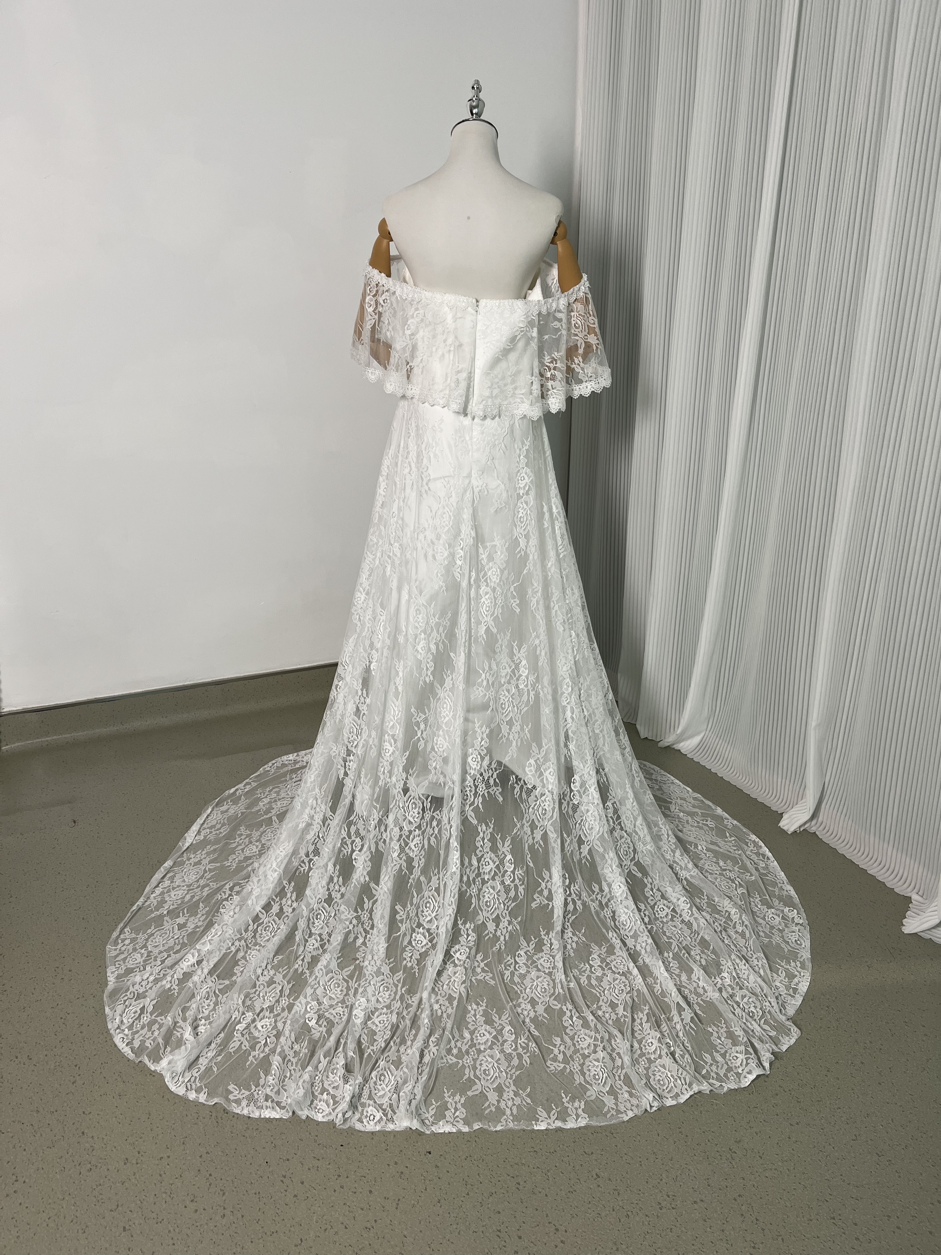 フランス風 ウエディングドレス オフショルダー 贅沢な総レース ファスナー 可愛い 披露宴