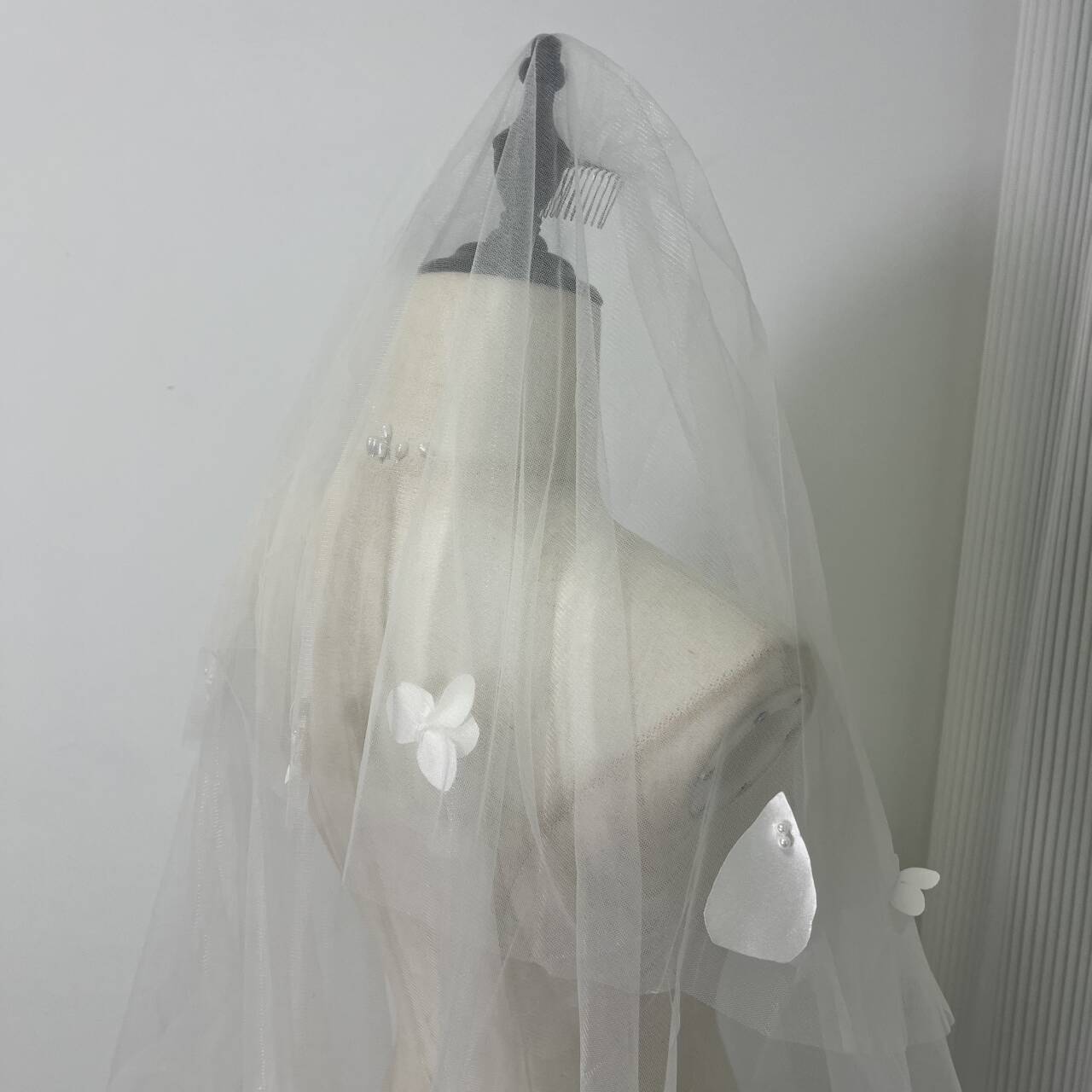 美品！ショートベール 花モチーフ ビーズ コーム付き 可愛い 披露宴/結婚式 オーダーメイド