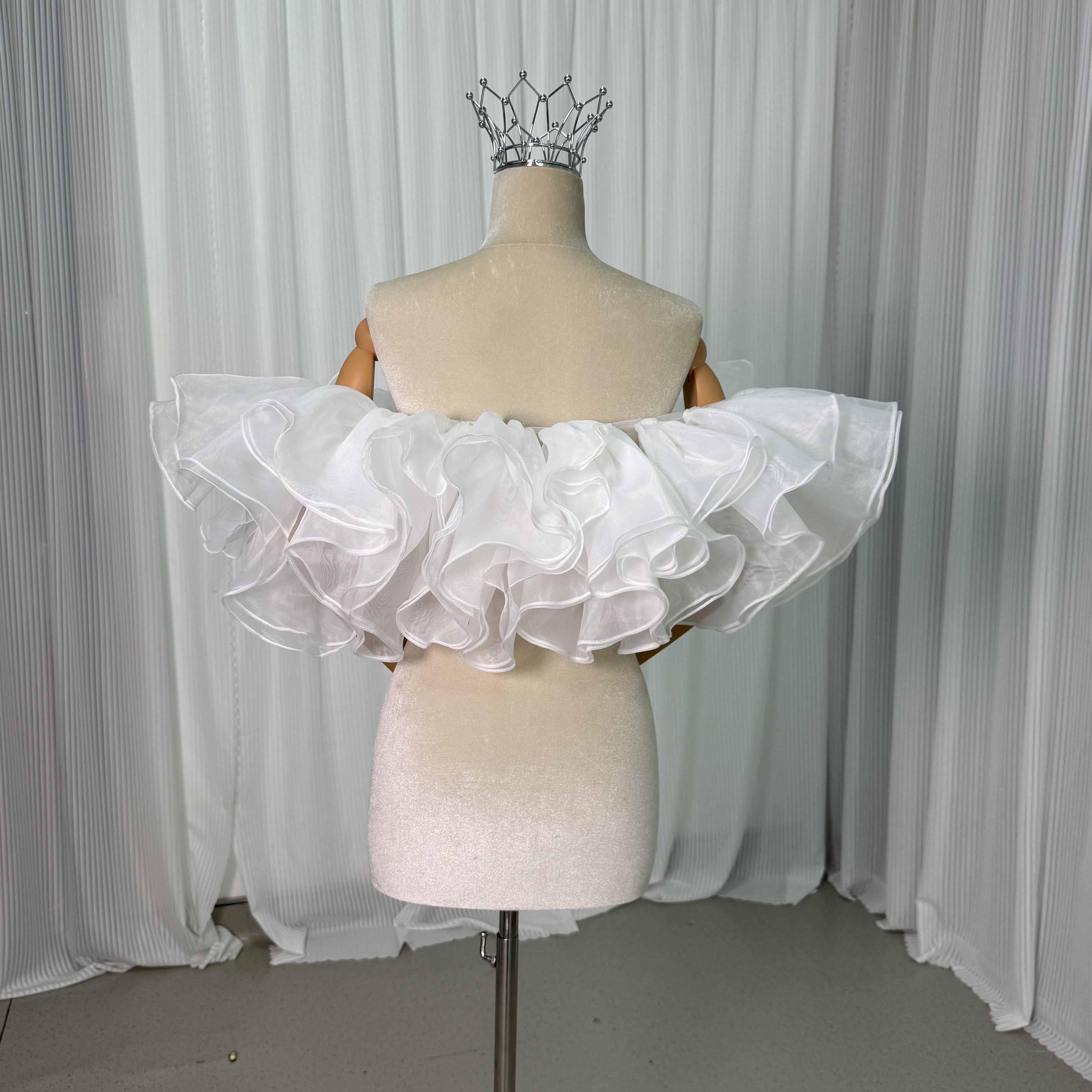 取り外しオフショルダー オフホワイト ラッフルフリル オーガンジー 可愛い 披露宴/結婚式