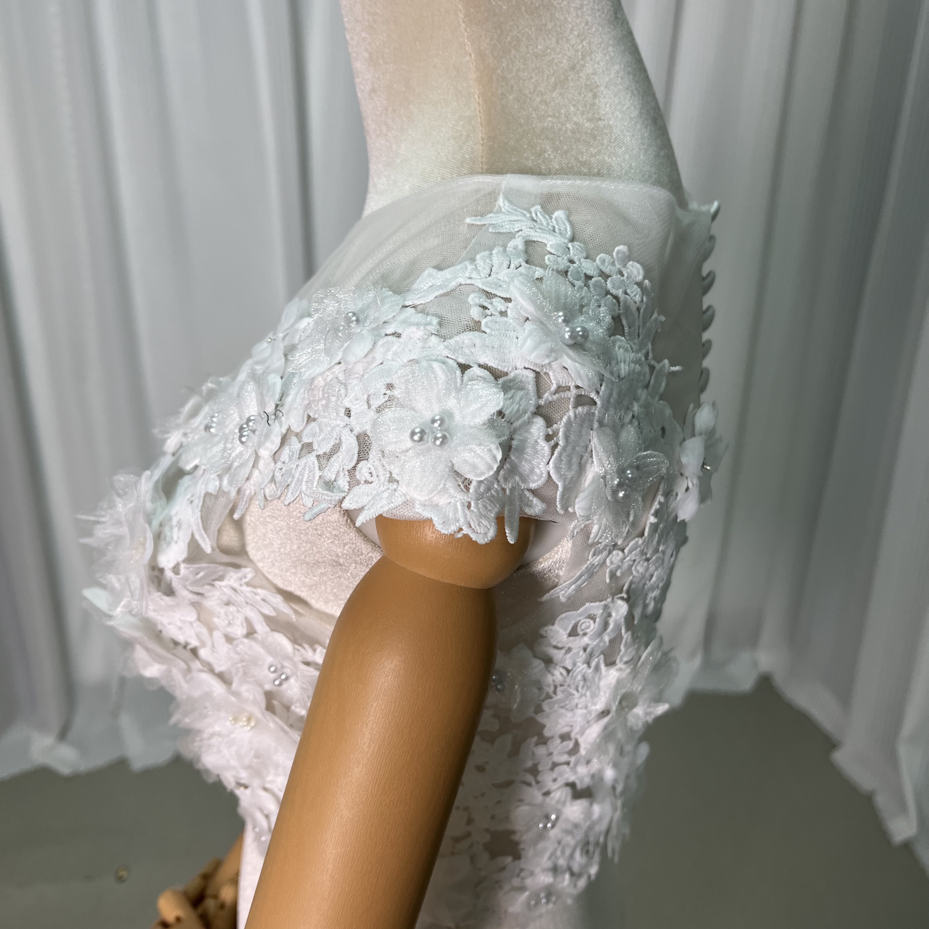 ボレロ 花モチーフ くるみボタン 3D立体レース刺繍 結婚式 可愛い 花嫁