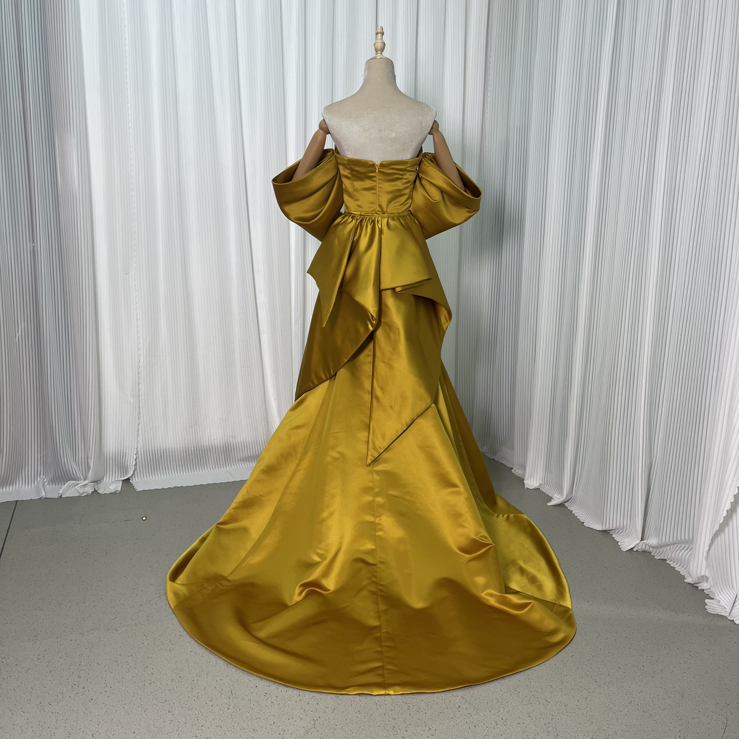 華やか カラードレス イエロー マーメイドライン ベアトップ ドロップショルダー バックリボン ファスナー 前撮り