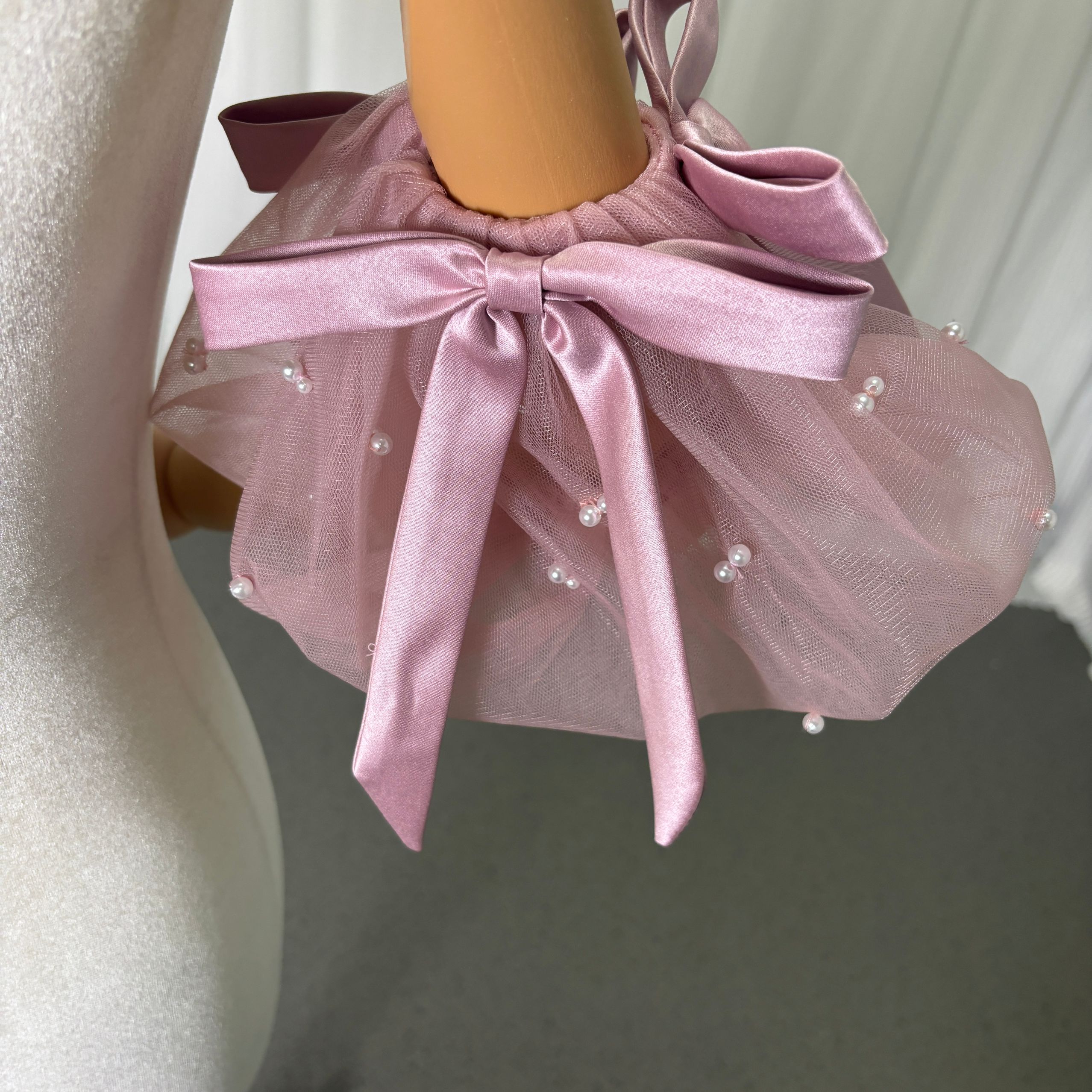 実例写真！パフスリーブ ピンク パール リボン ストレッチ 可愛い 結婚式/披露宴