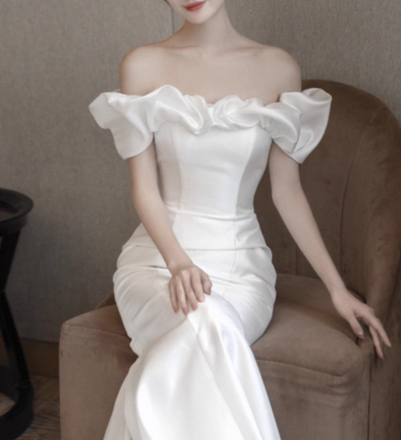 ウエディングドレス オフショルダー マーメイドライン 編み上げ 優雅なシルエット 結婚式/披露宴