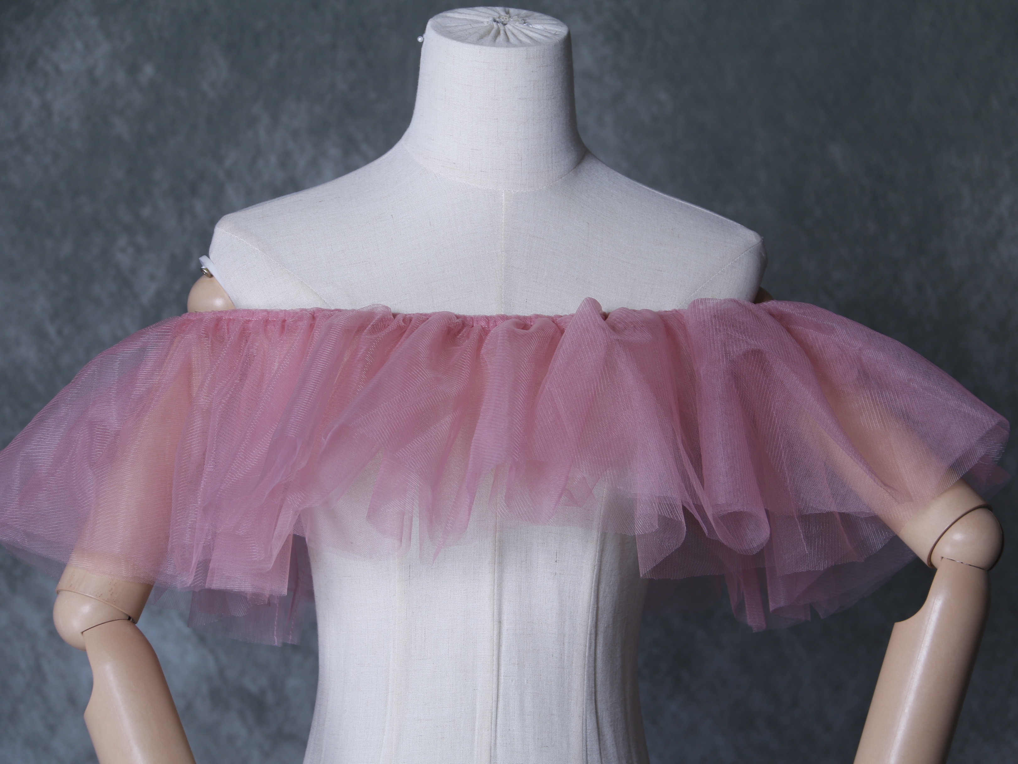 オフショルダー ピンク ソフトチュール デザイン感 ストレッチ ウエディングドレス