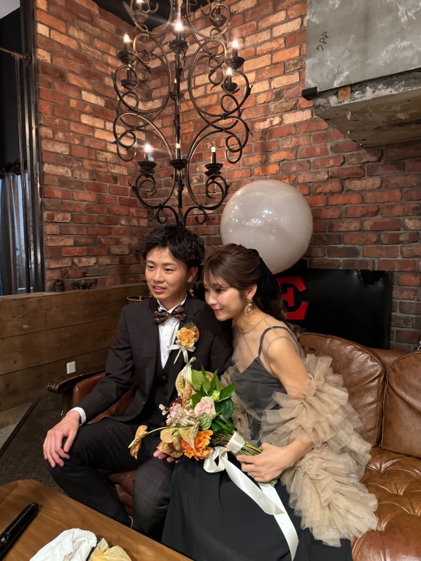 実例写真！トップスのみ あんず色 ソフトチュール ふわふわ袖 ラッフルフリル 前撮り