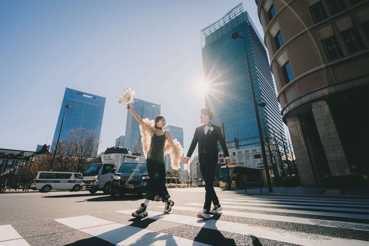 実例写真！トップスのみ あんず色 ソフトチュール ふわふわ袖 ラッフルフリル 前撮り