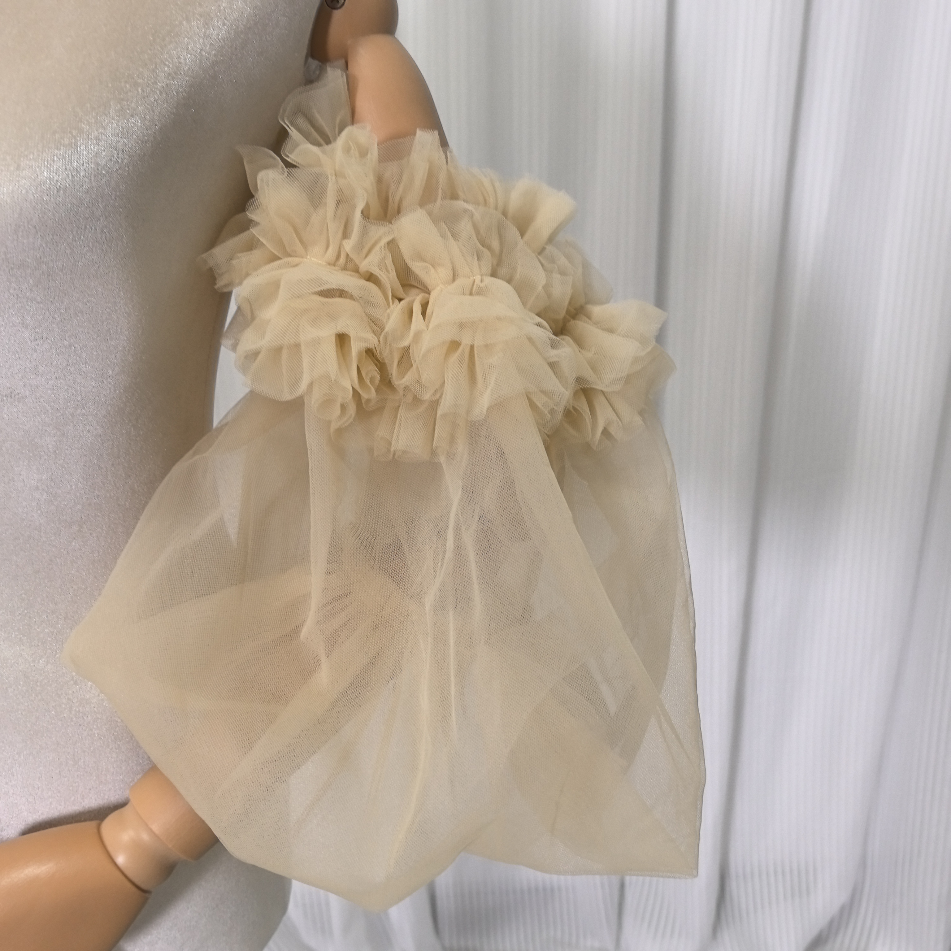 イエロー パフスリーブ ソフトチュール ストレッチ 可愛い ラッフルフリル 結婚式 前撮り