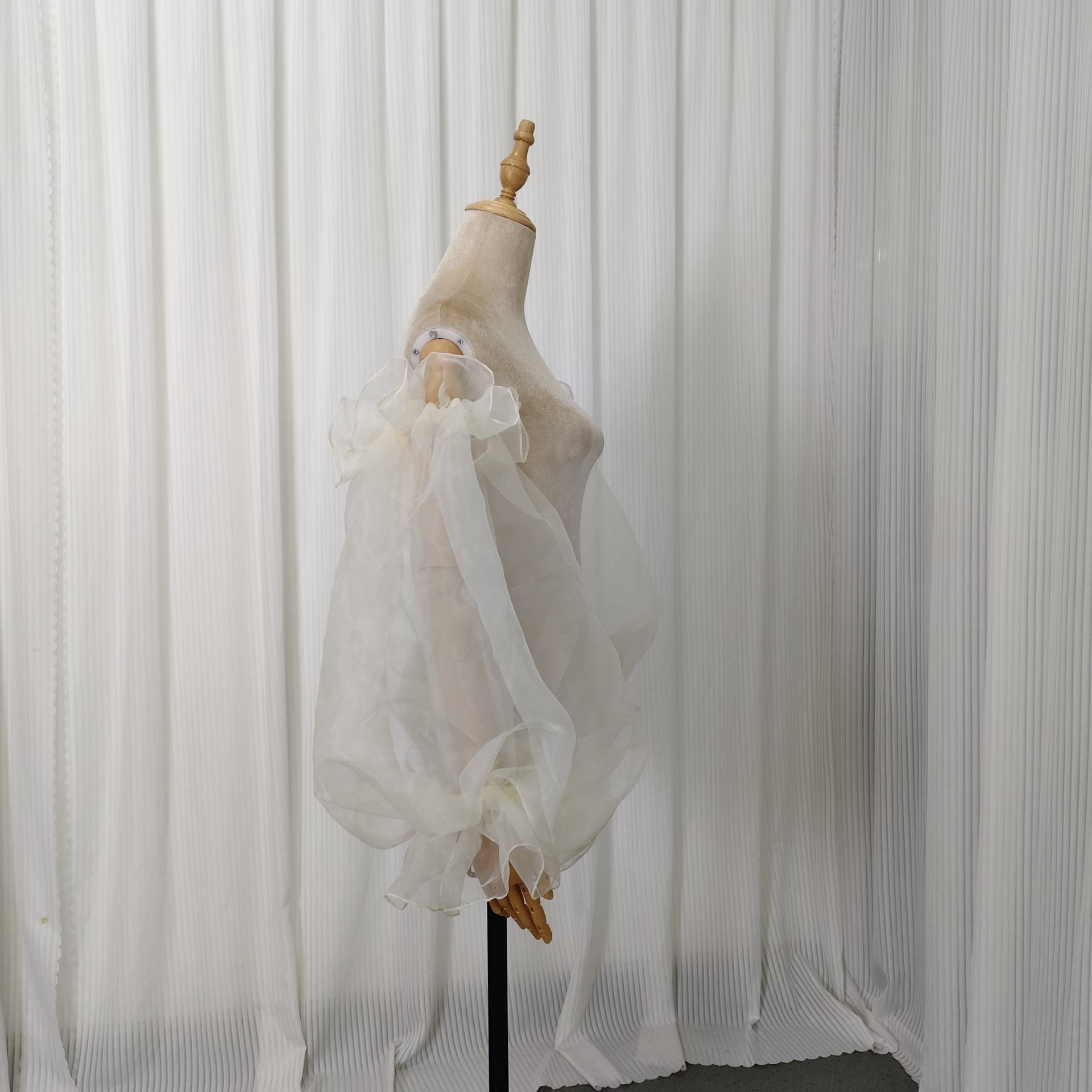 取り外し可能な付け袖 薄シャンパン色 上質オーガンジー パフスリーブ オーダーメイド ストレッチ 前撮り