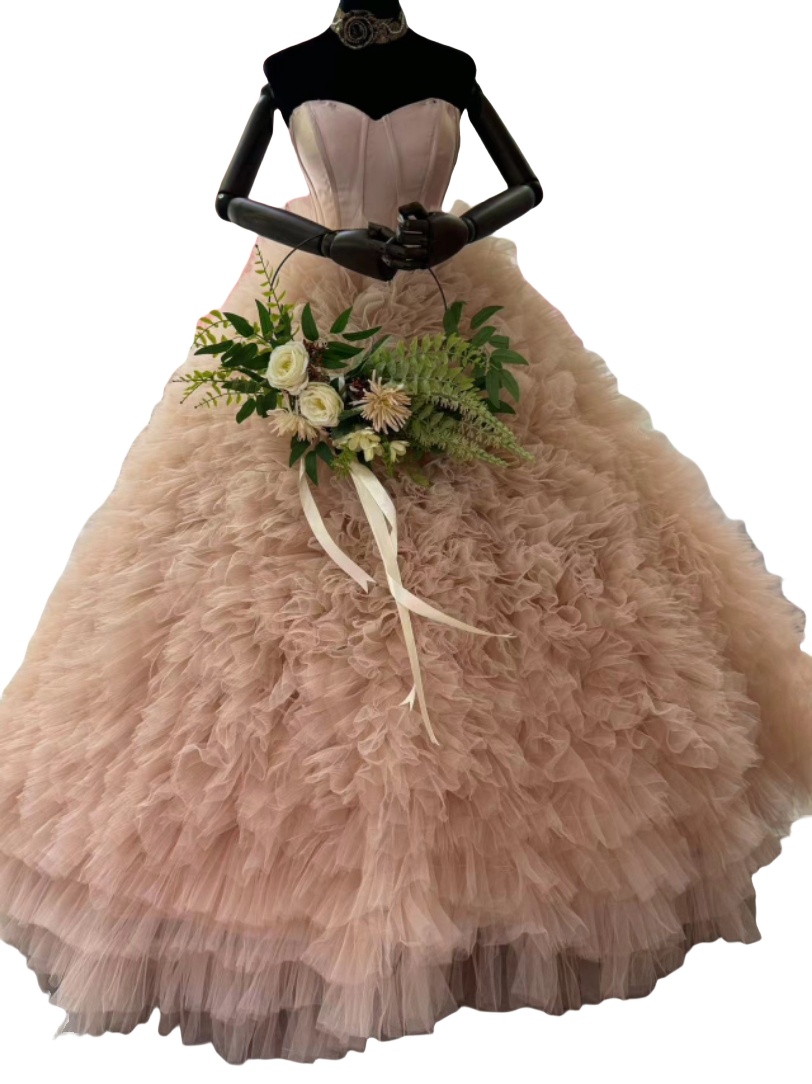 豪華！カラードレス ピンク ベアトップ もこもこドレス プリンセスライン 可愛い 花嫁 披露宴