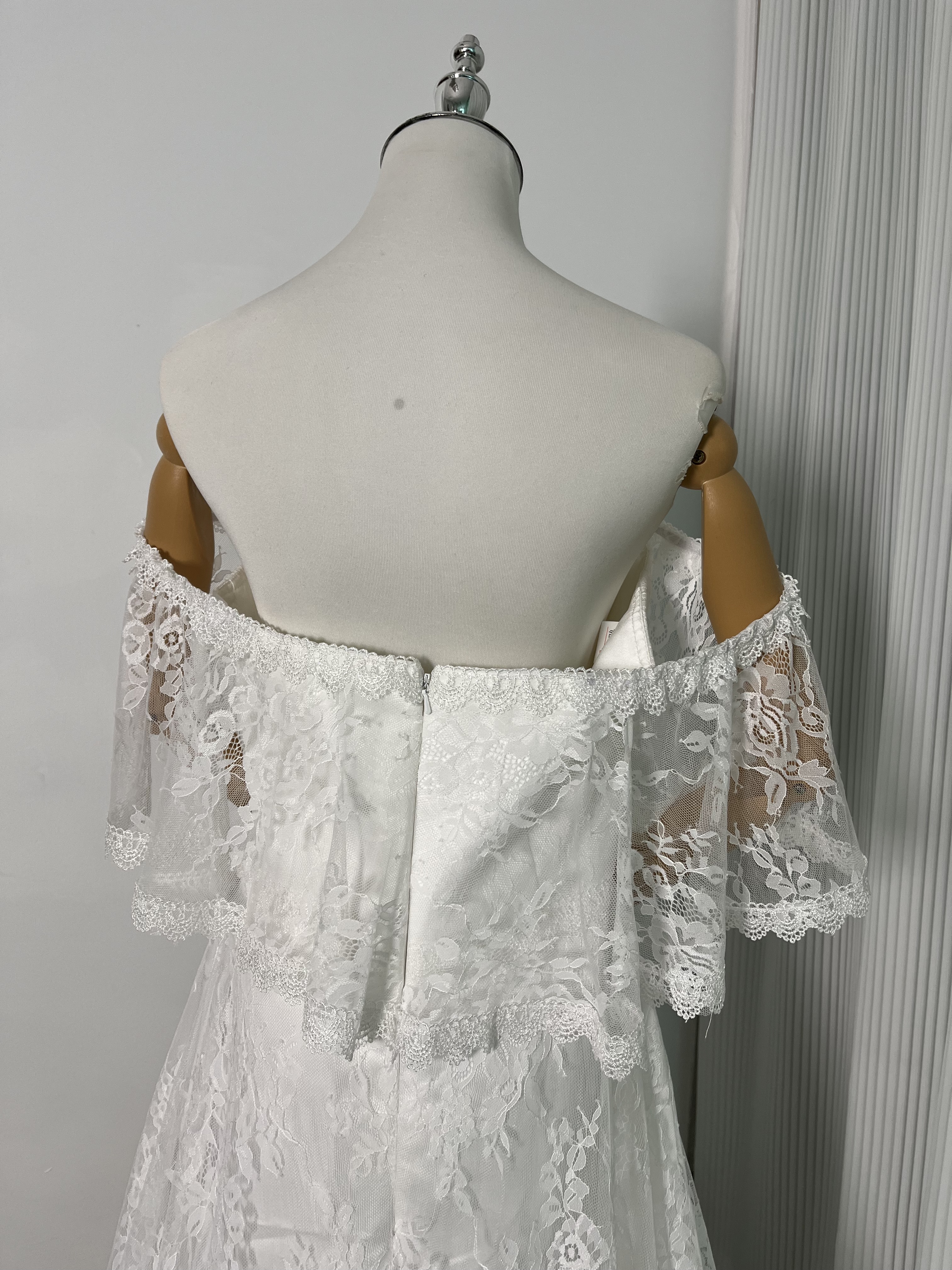 フランス風 ウエディングドレス オフショルダー 贅沢な総レース ファスナー 可愛い 披露宴