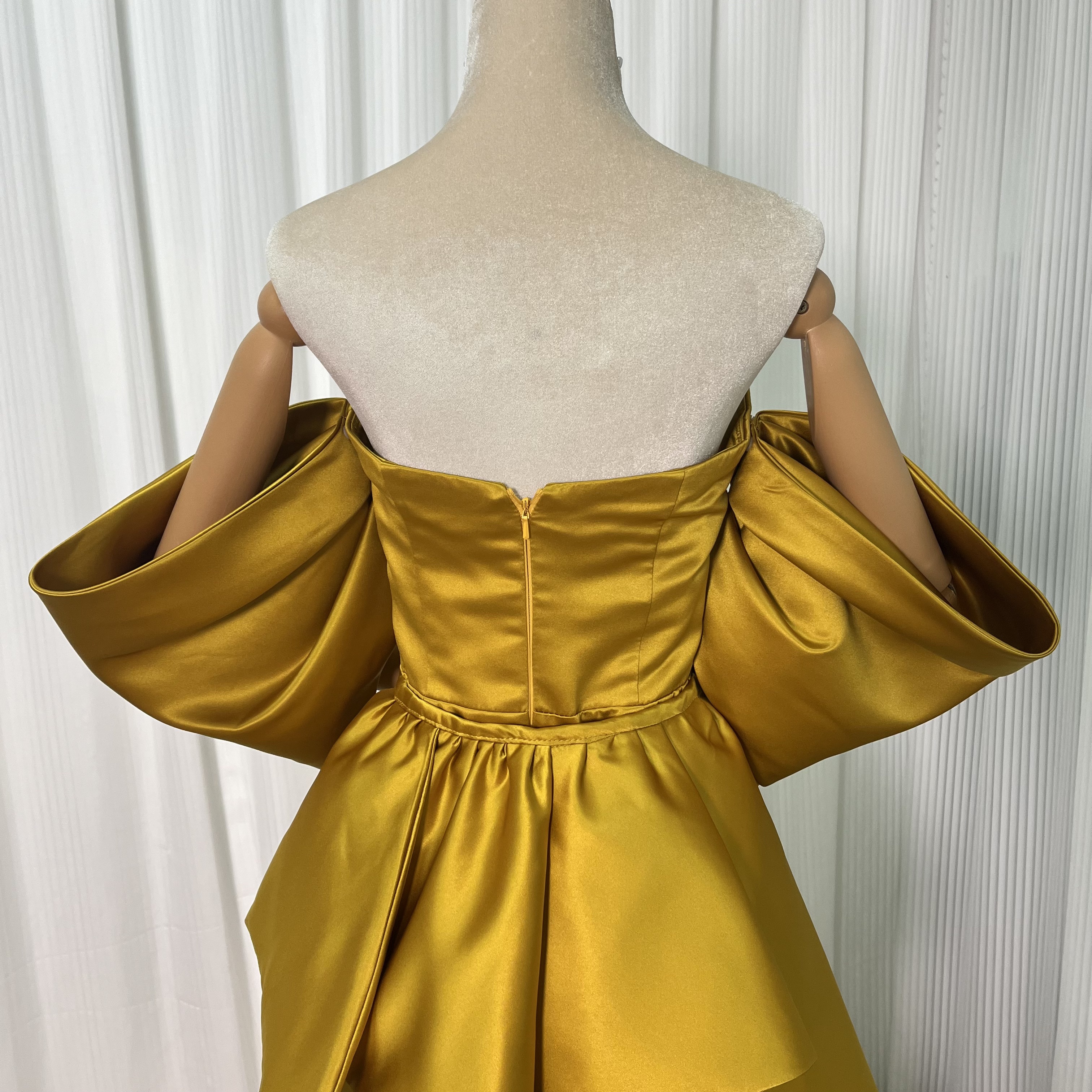 華やか カラードレス イエロー マーメイドライン ベアトップ ドロップショルダー バックリボン ファスナー 前撮り