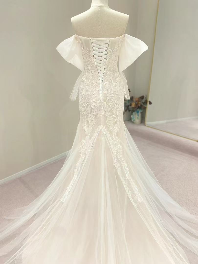 美品！ウェディングドレス 姫袖 取り外し袖 結婚式 ブライダル スレンダーライン 拳式/前撮り
