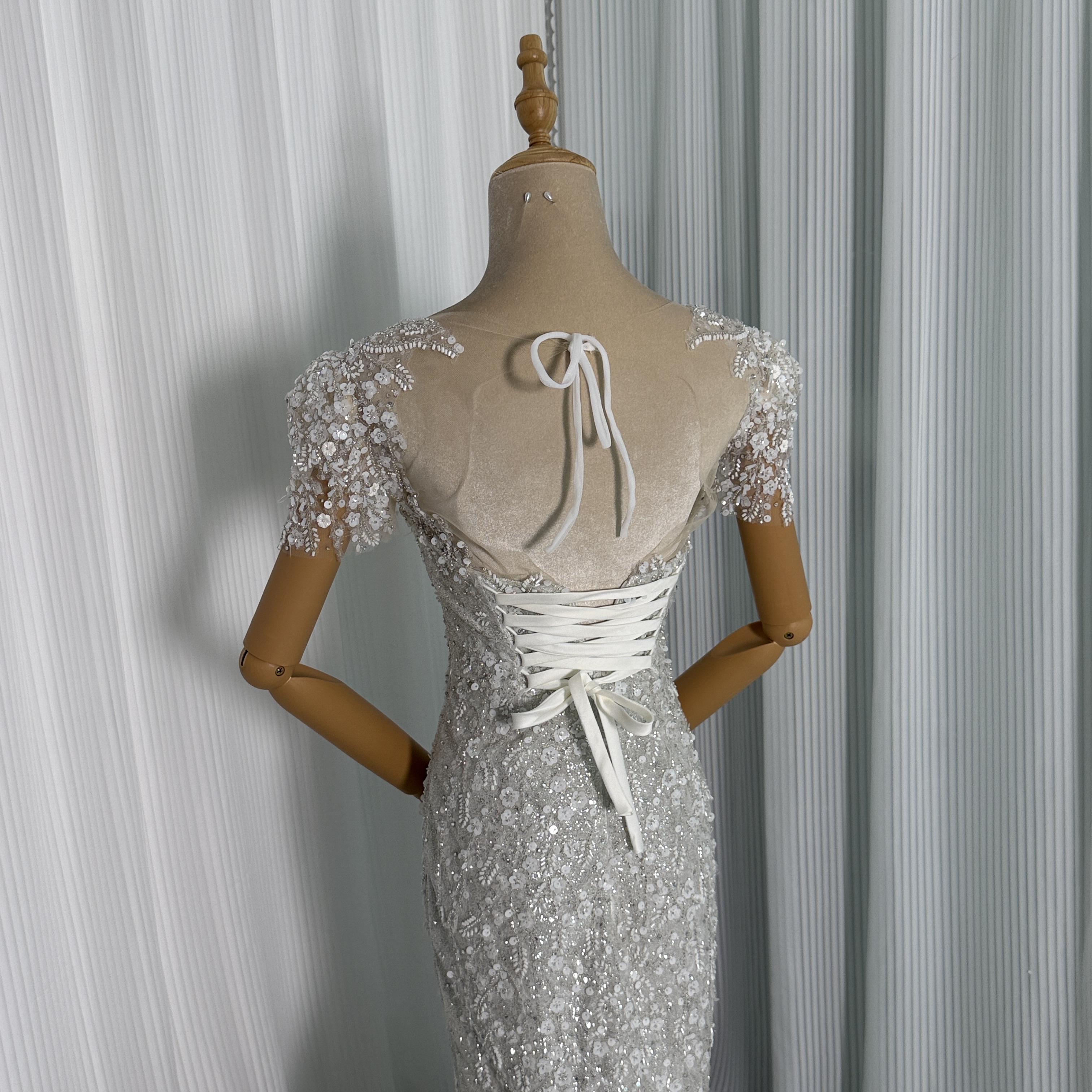 豪華！ウエディングドレス 韓国風ドレス グリッタードレス 半袖 マーメイドライン ハンドメイド 結婚式 花嫁