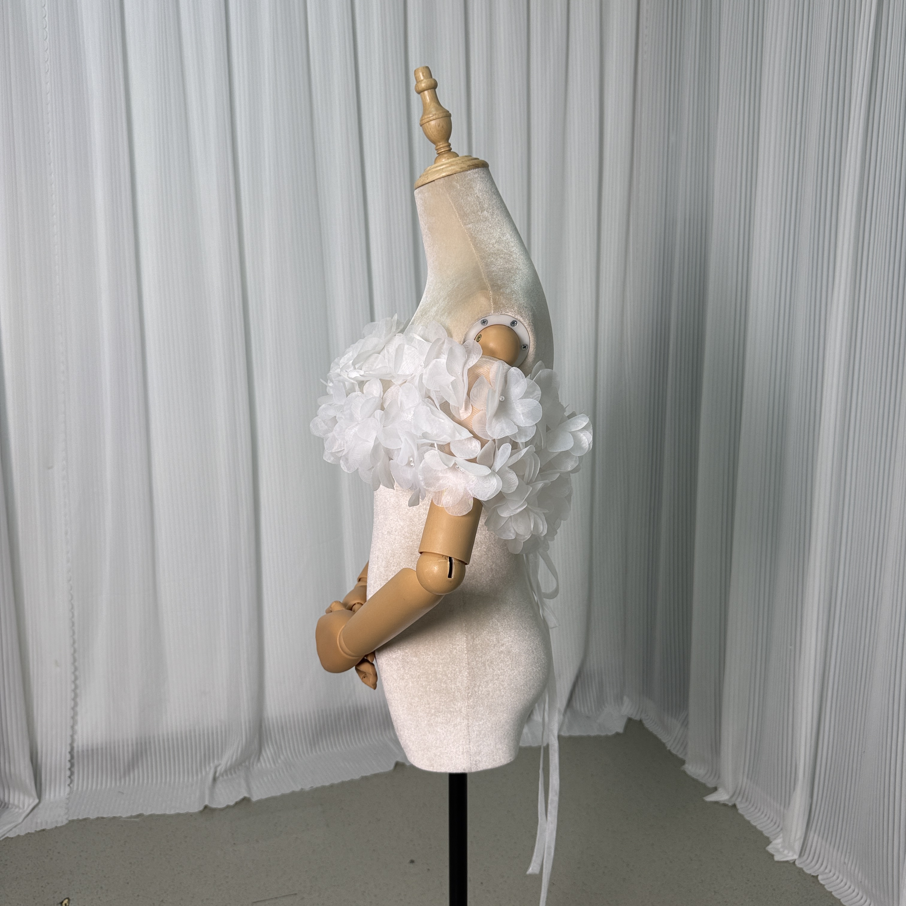 取り外しオフショルダー 花モチーフ ビーズ 編み上げ 可愛い フランス風 前撮り