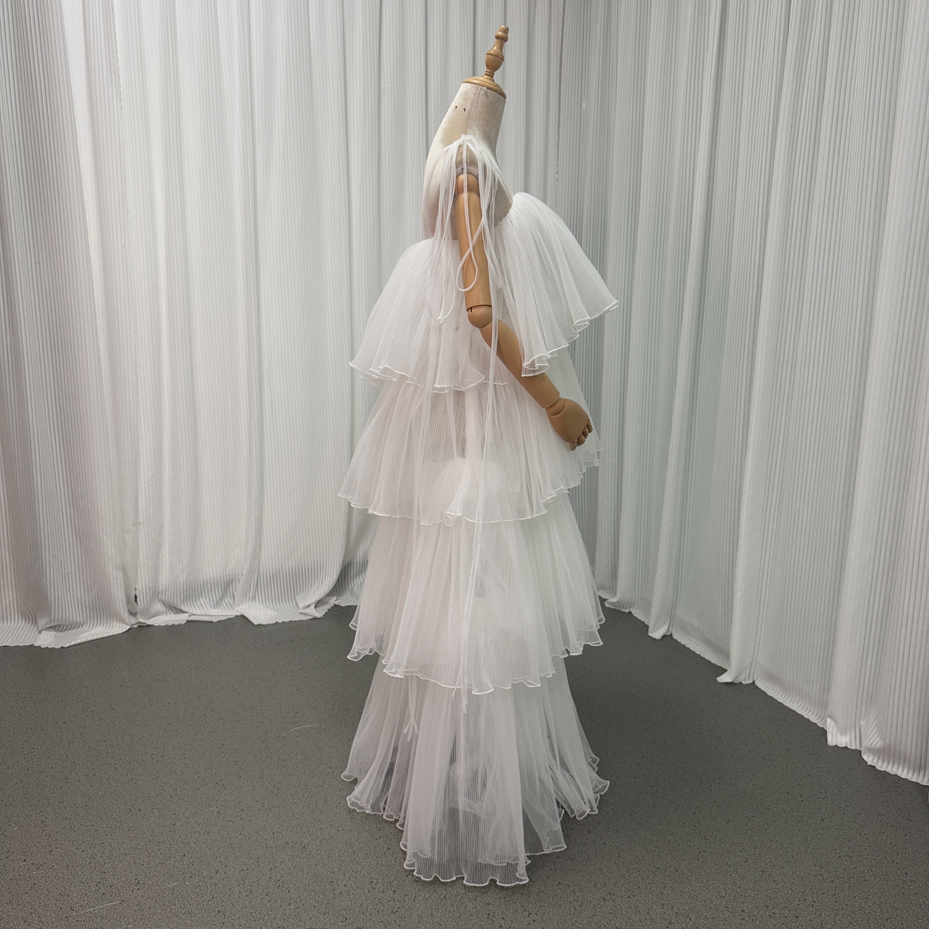 ウエディングドレス オーバードレス キャミソール プリーツスカート ふわふわ オフホワイト 色直し