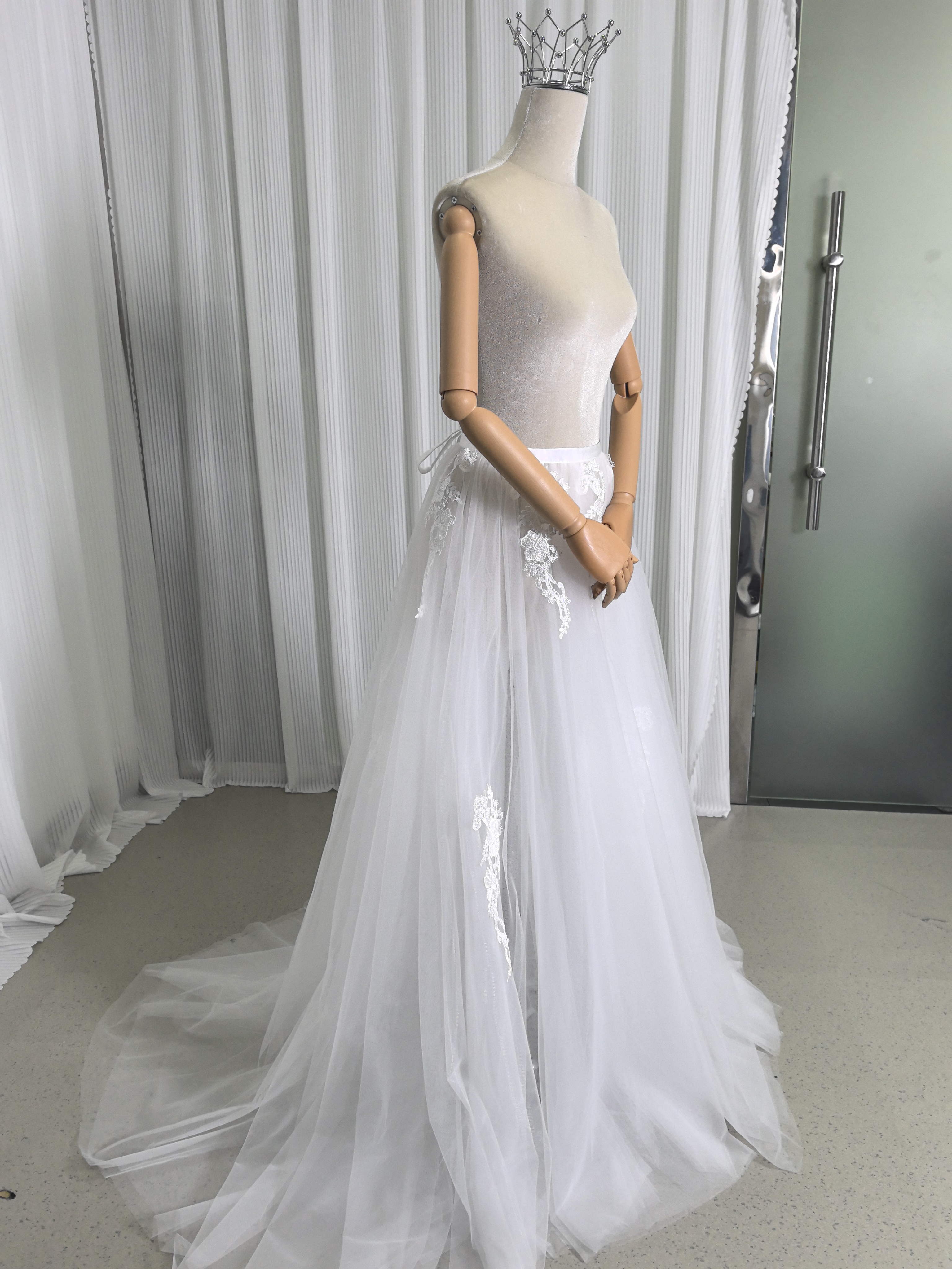 オーバースカート ソフトチュール 繊細レース 編み上げ 披露宴/結婚式 ウェディングドレス