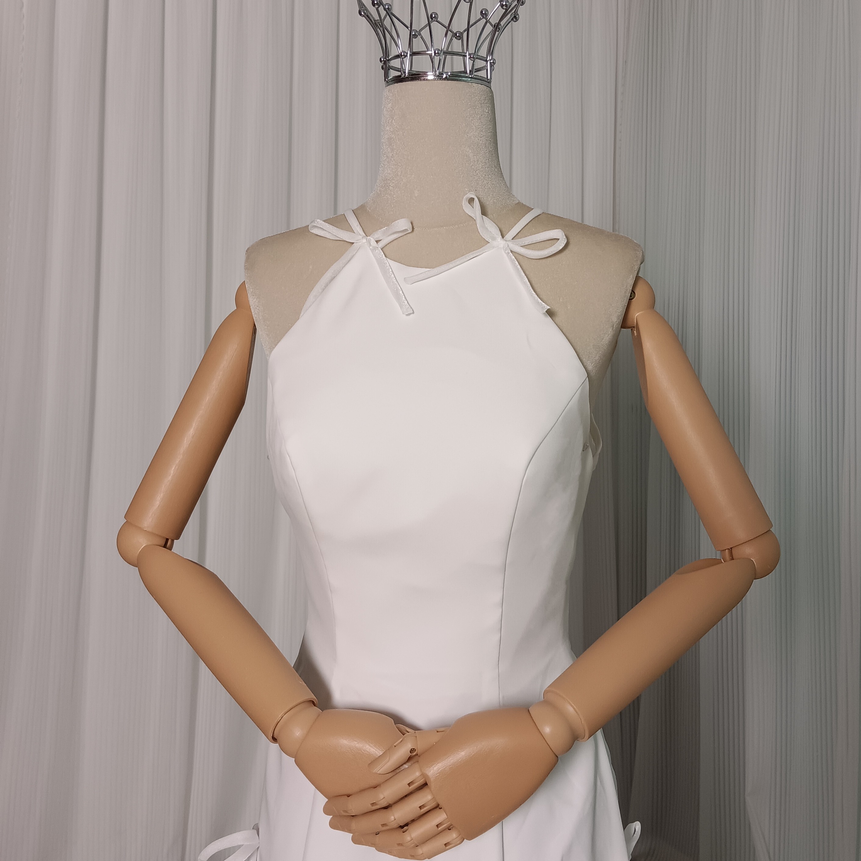 ウェディングドレス リボン ホルターネック 背中見せ ソフトマーメイドライン 結婚式 デザイン感 可愛い