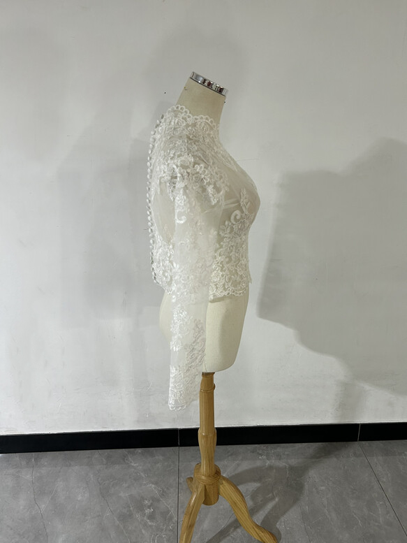 実例写真！ボレロ ハイネック ロングスリーブ ハンドメイド くるみボタン ウェディングドレス