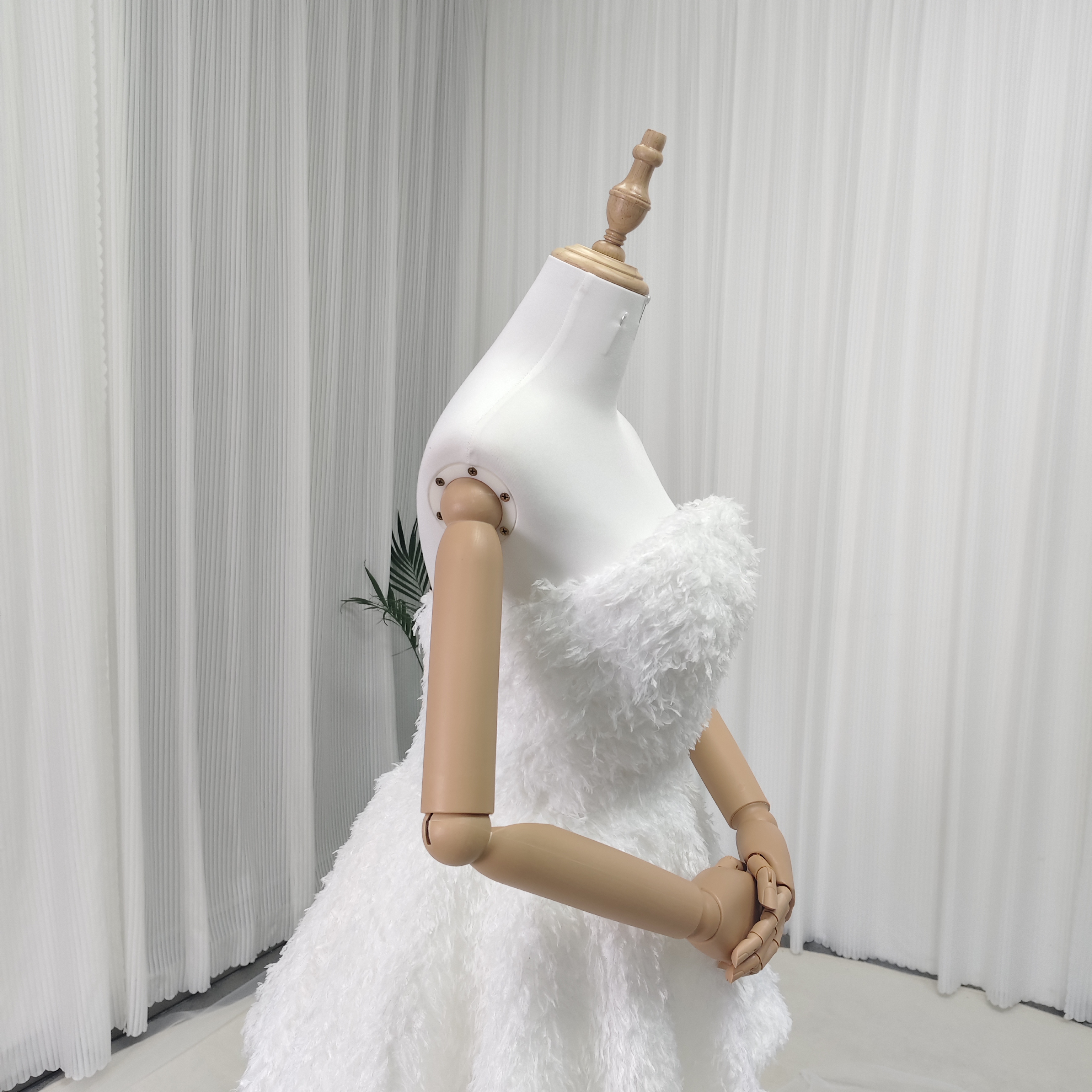 ウエディングドレス オフホワイト ミニワンピース+オーバースカート フェザー クレープ生地 可愛い 結婚式