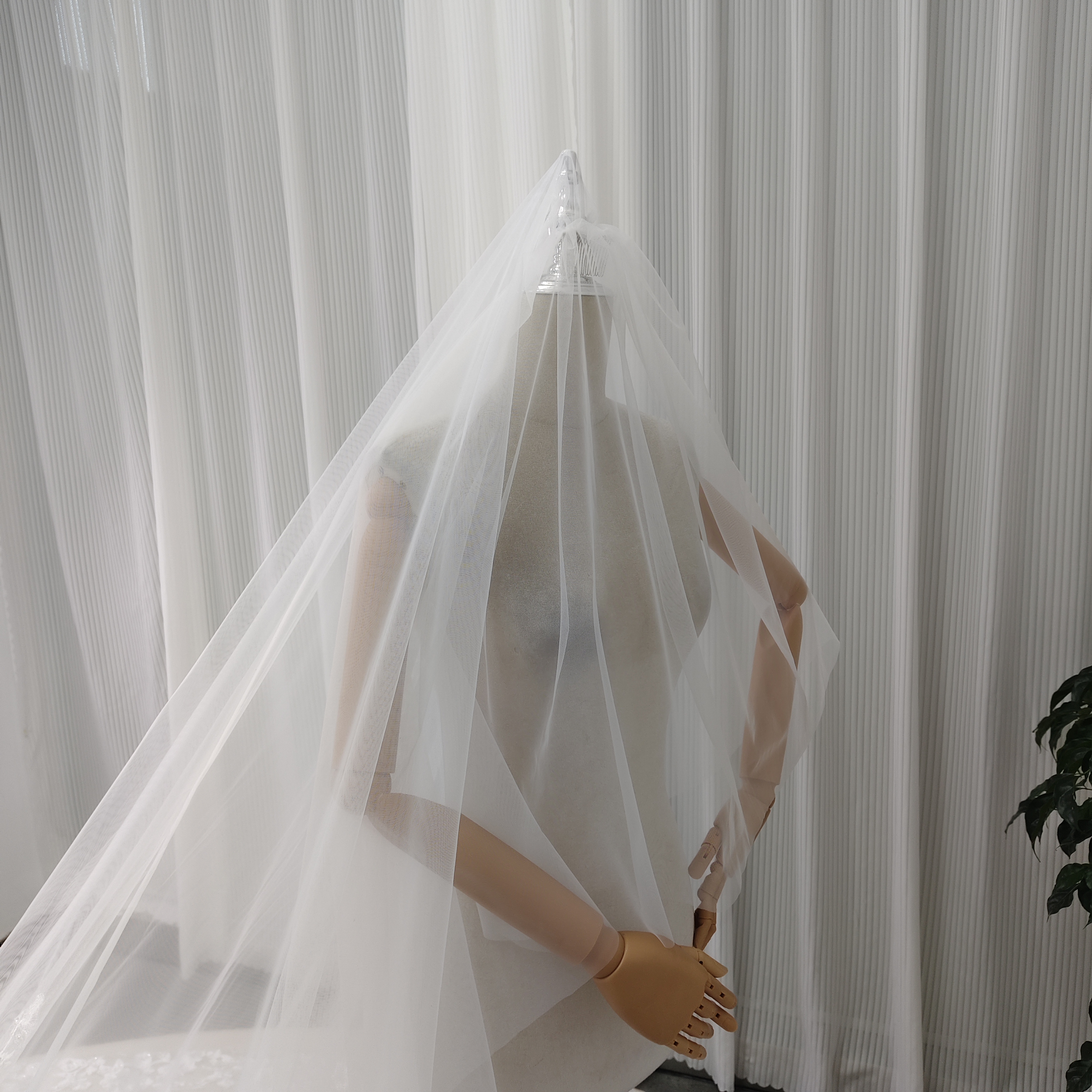 ロングベール コーム付き 美しい花レース キラキラスパンコール 可愛い 結婚式