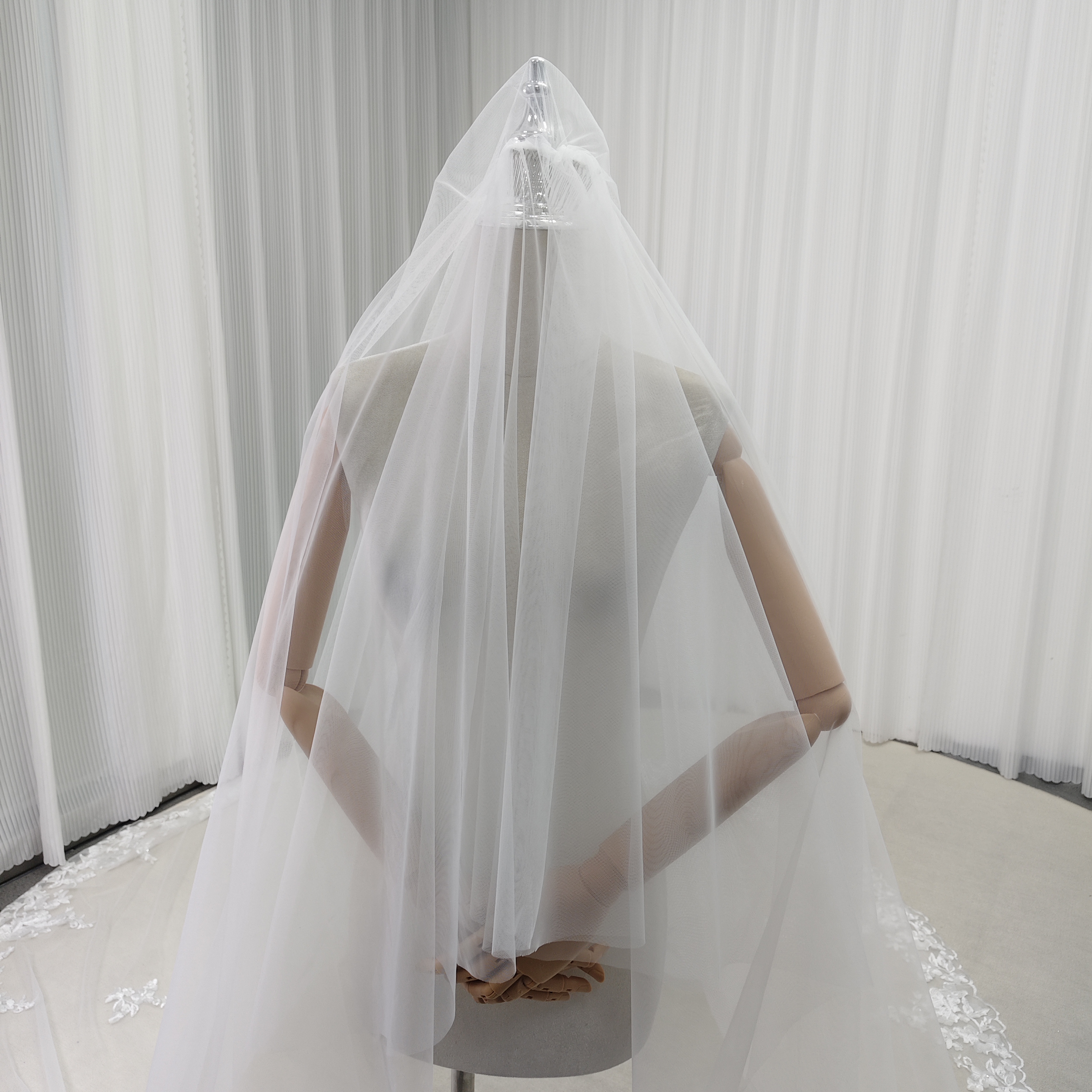 ロングベール コーム付き 美しい花レース キラキラスパンコール 可愛い 結婚式