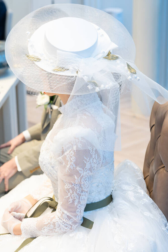 実例写真！ボレロ 長袖 クラシカル 流れる透け花レース 花嫁/ウェディングドレス