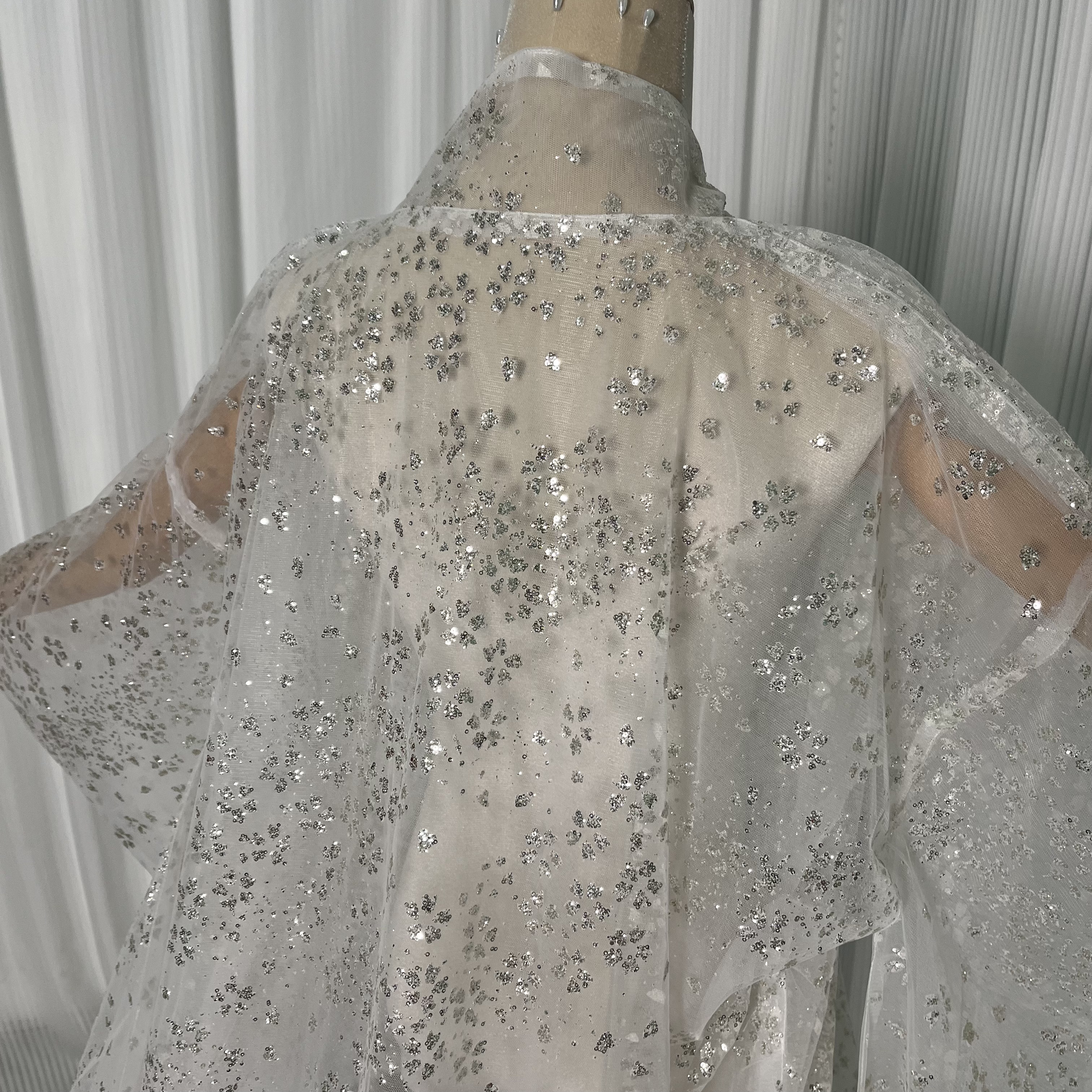 オーバードレス オフホワイト 打掛 着物 レース羽織 ラッフルフリル お色直し キラキラグリッターチュール