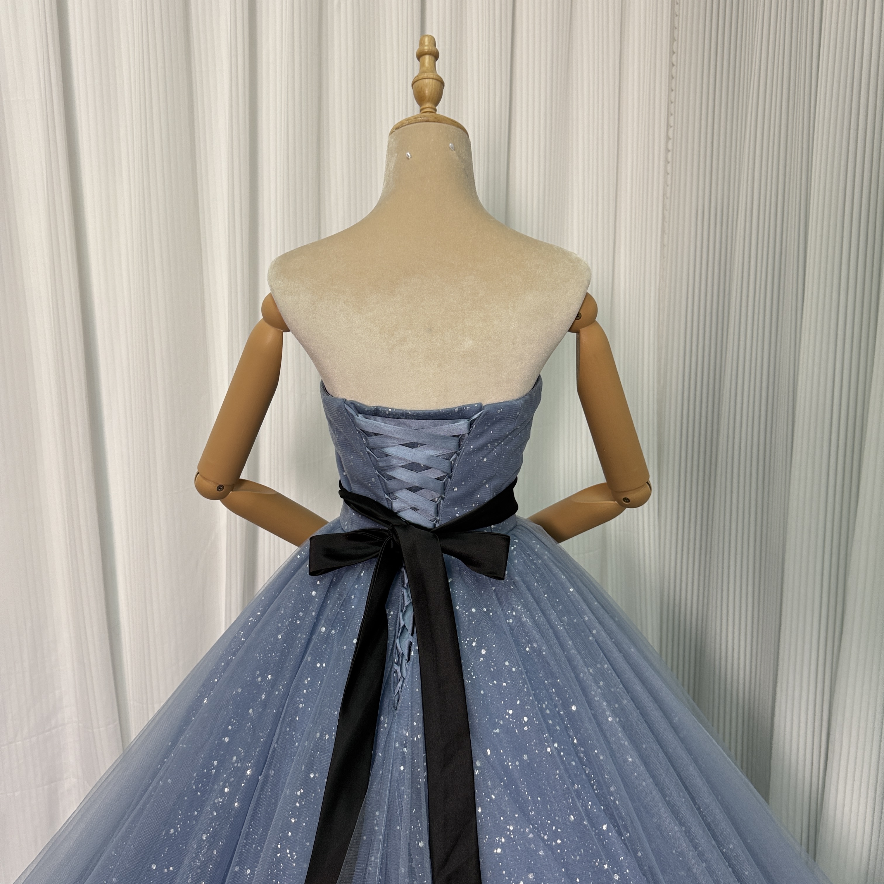 カラードレス ブルー ベアトップ キラキラチュール ラッフルフリル プリンセスライン 花嫁